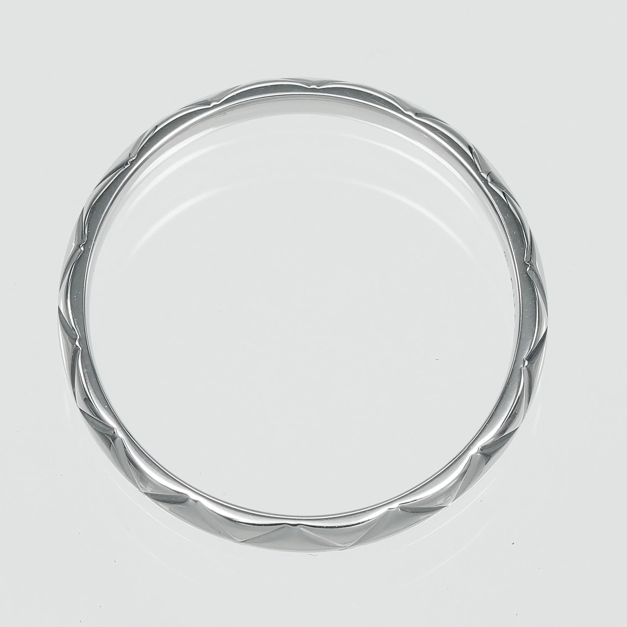Matelasse Ring Platinum Small - Image 9