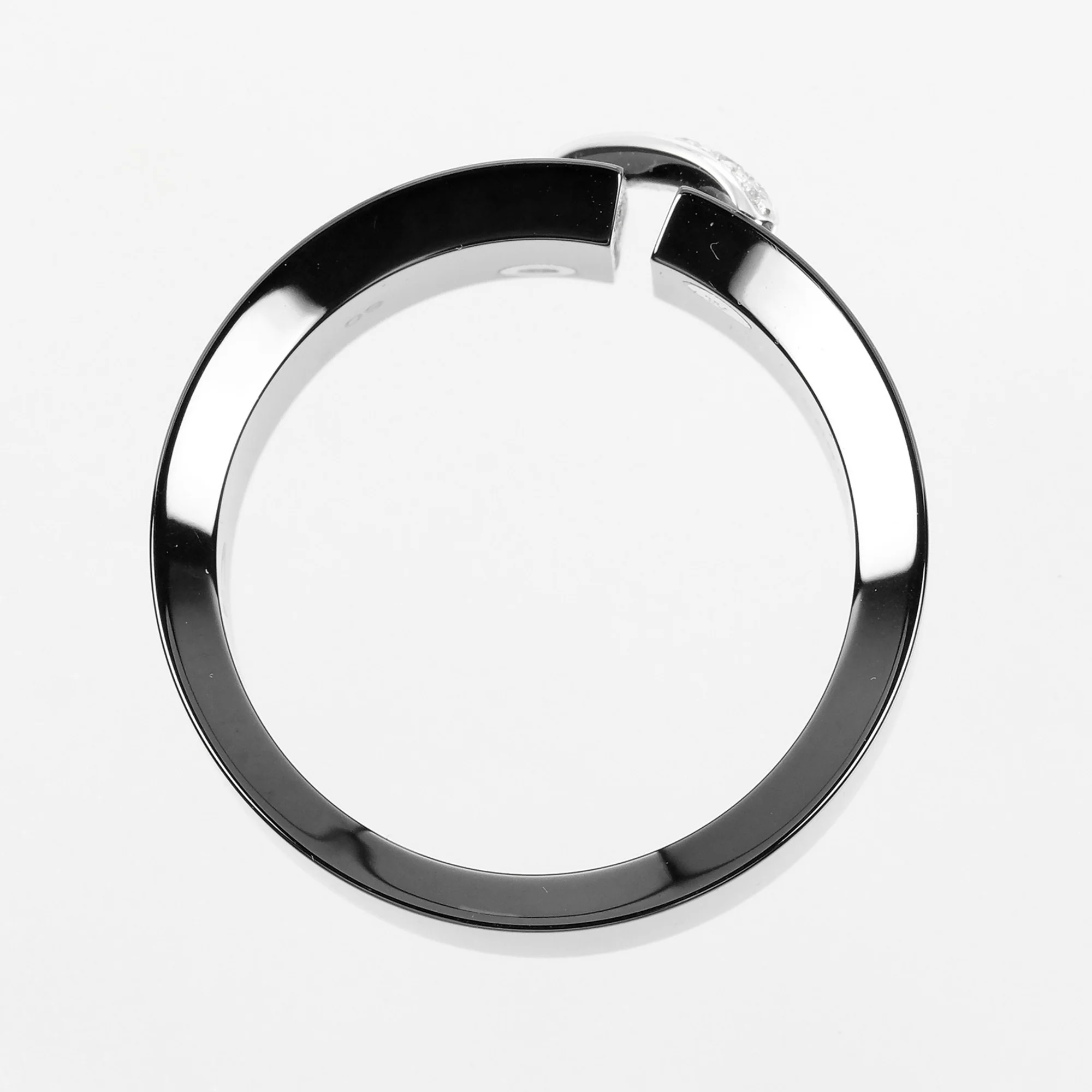 Lien Ring Ceramic and 18K White Gold with Diamond - Image 9