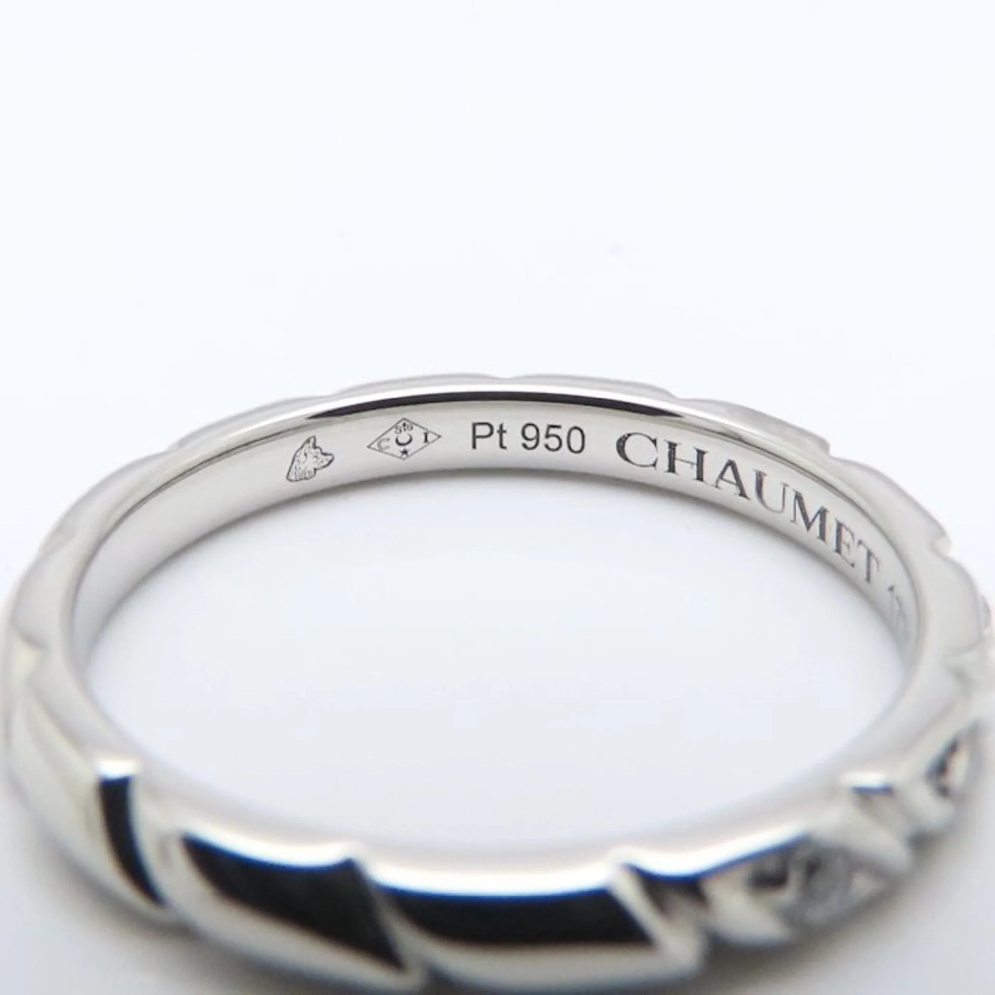 Torsade Band Ring Platinum with Diamond - Image 6