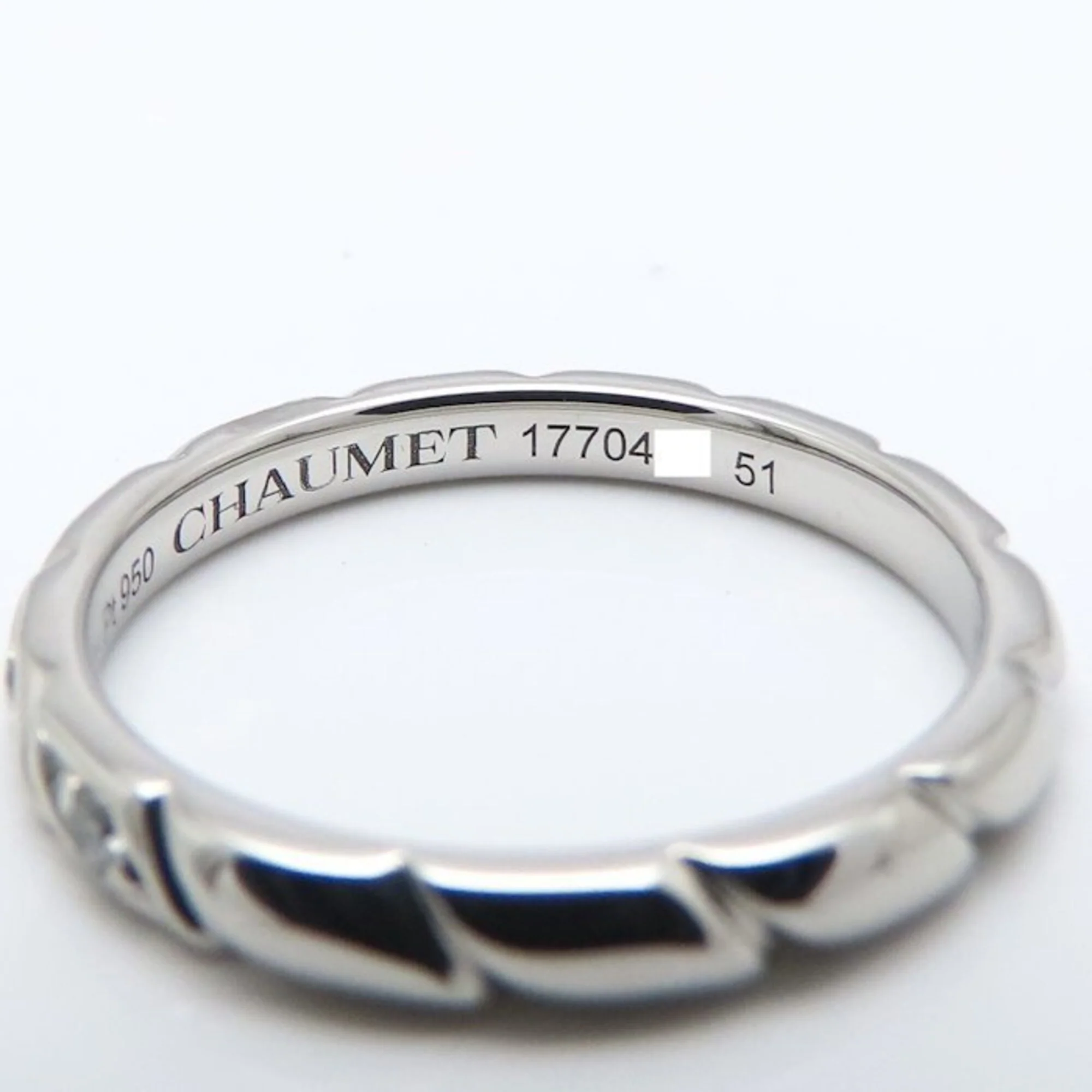 Torsade Band Ring Platinum with Diamond - Image 7