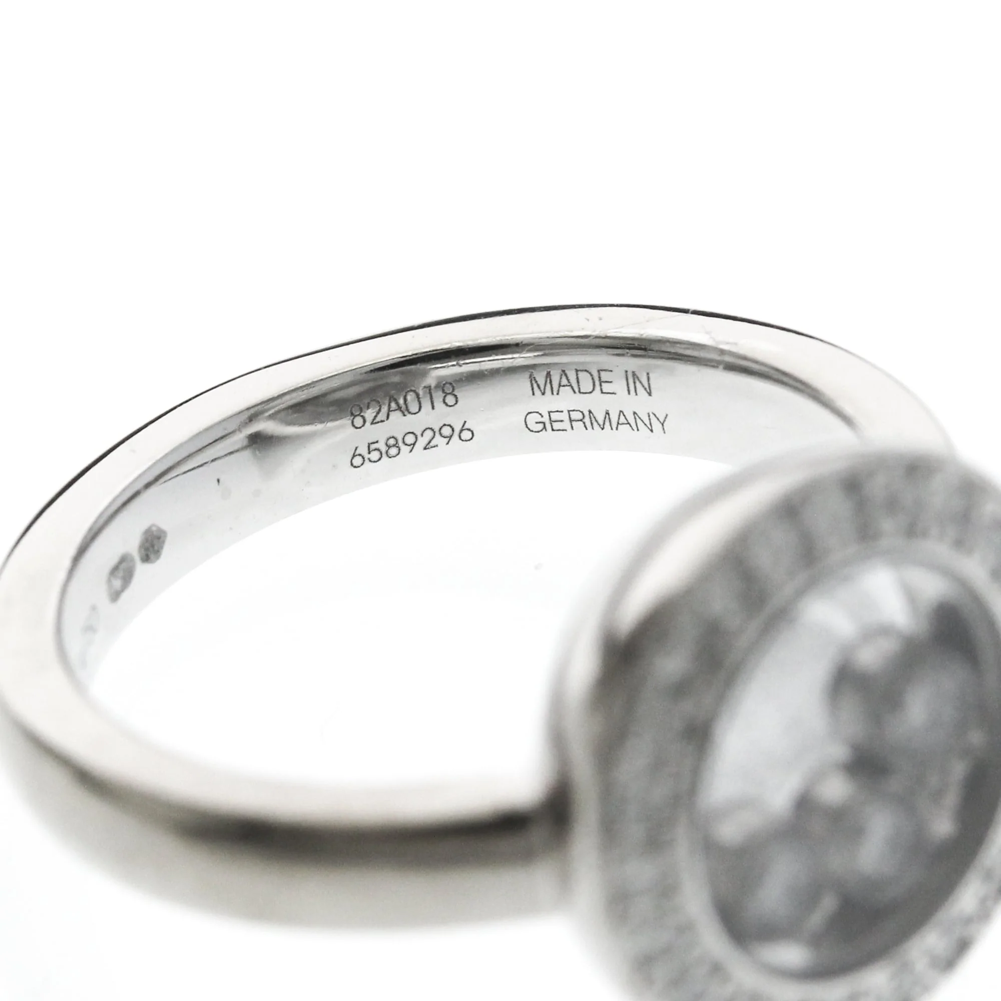 Happy Diamonds Ring 18K White Gold with Diamond - Image 6