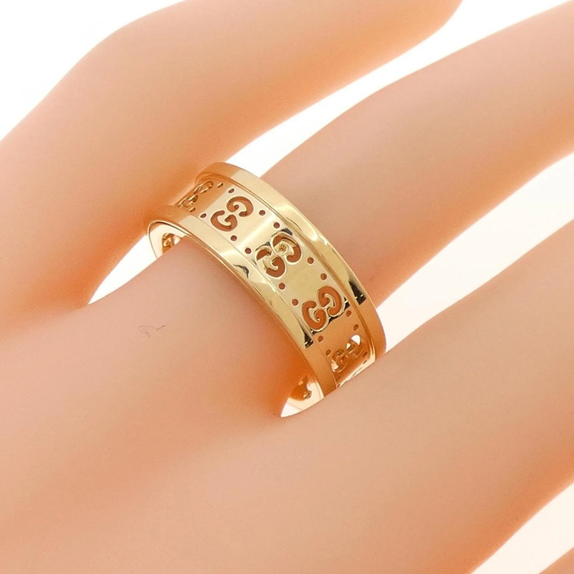Icon Twirl Ring 18K Yellow Gold - Image 5
