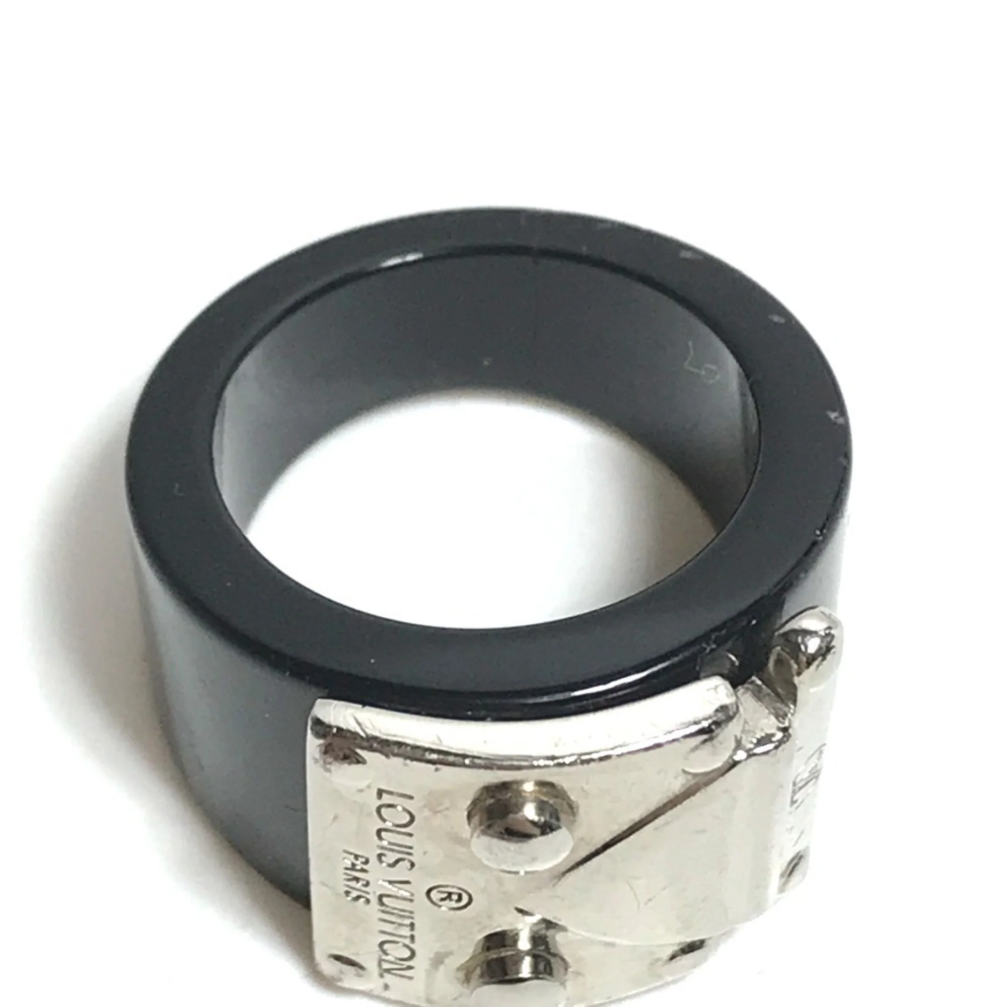 Band Ring Plastic Black and Silver - Image 2