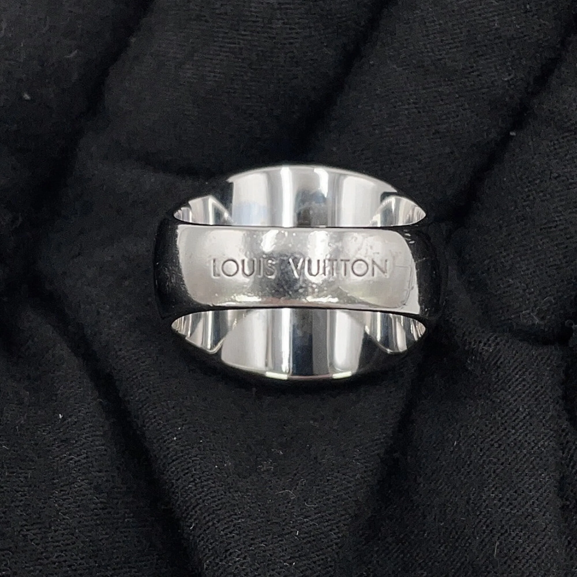 Traveler Stamps Signet Ring Metal Noir Silver - Image 8