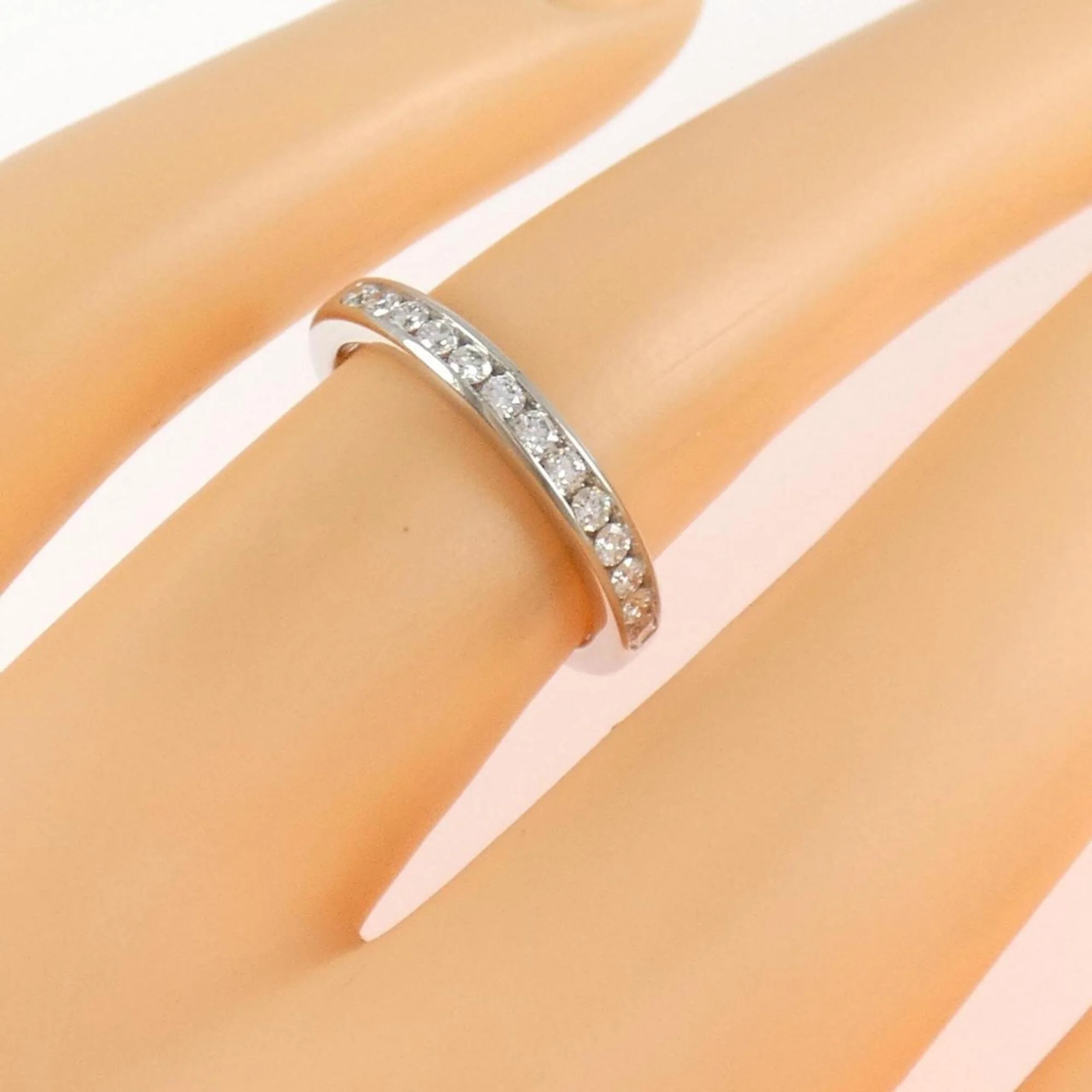 Band Ring Platinum with Diamond - Image 5