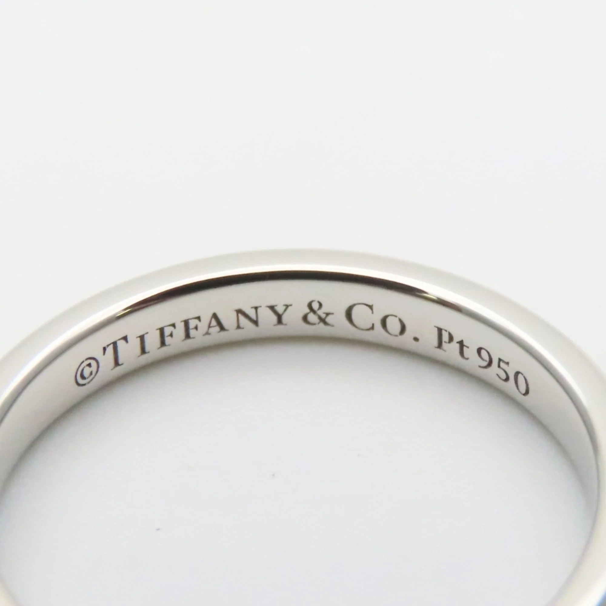 Band Ring Platinum with Diamond - Image 7
