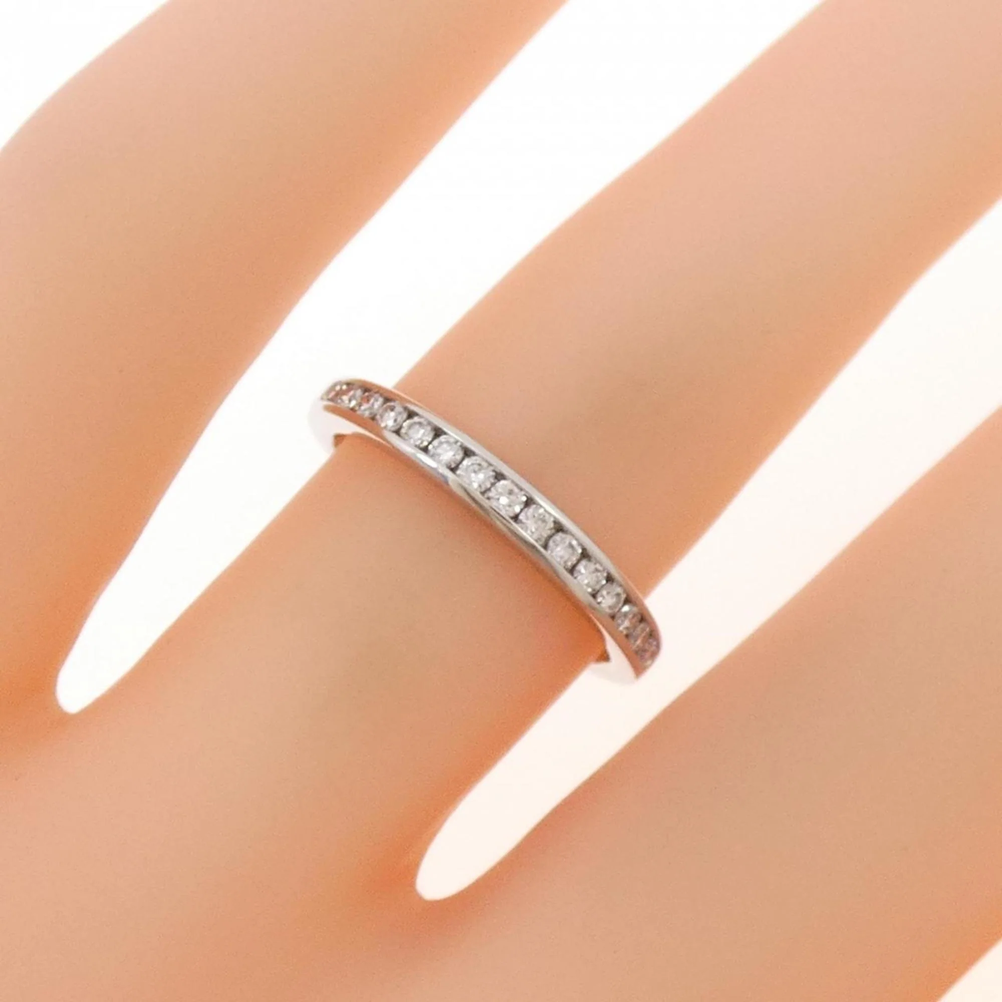 Band Ring Platinum with Diamond - Image 5