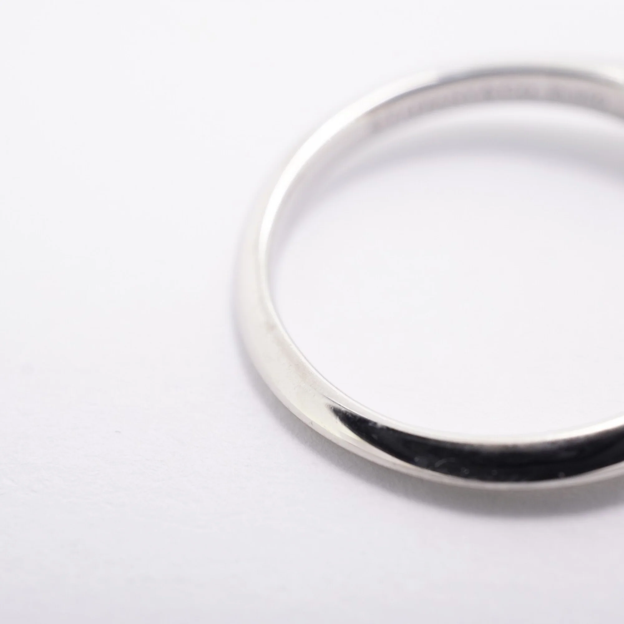 Band Ring Platinum with Diamond - Image 8