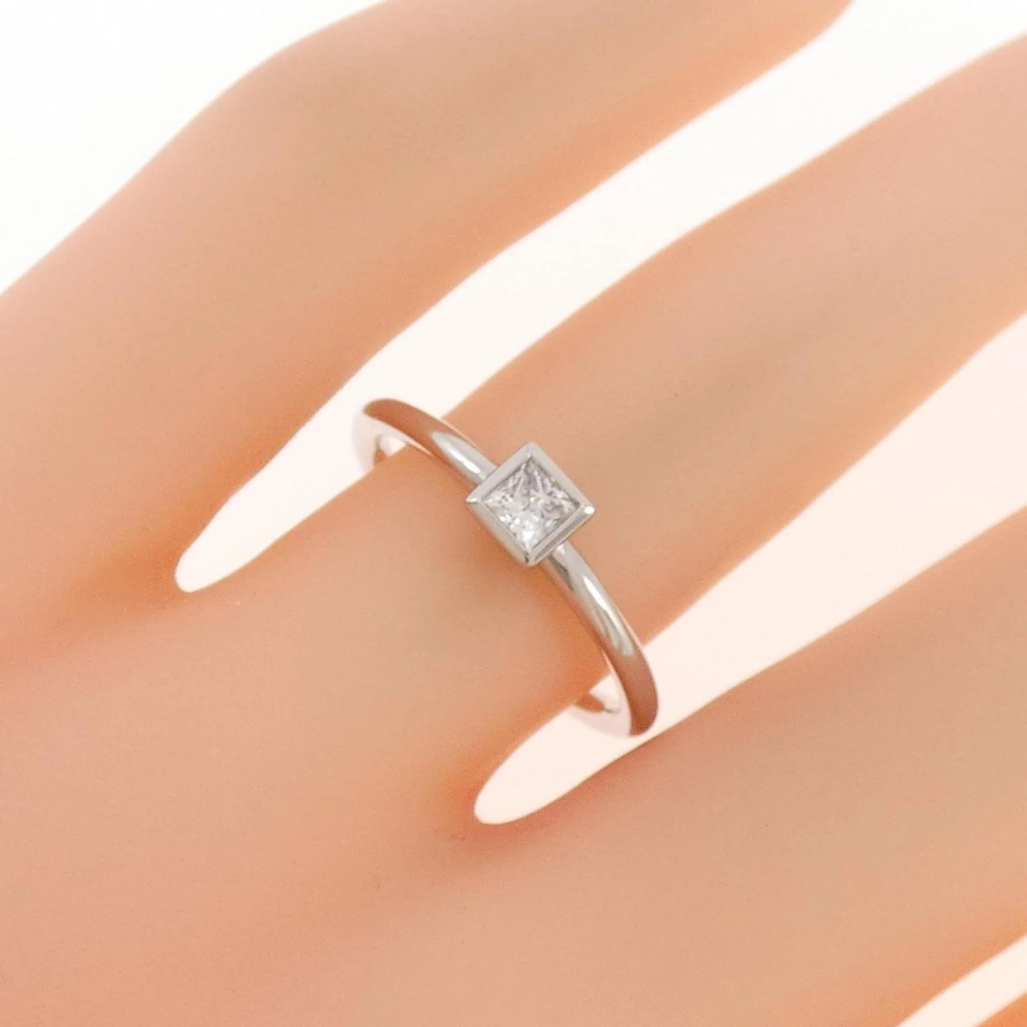 Bizet Ring Platinum with Diamond - Image 5