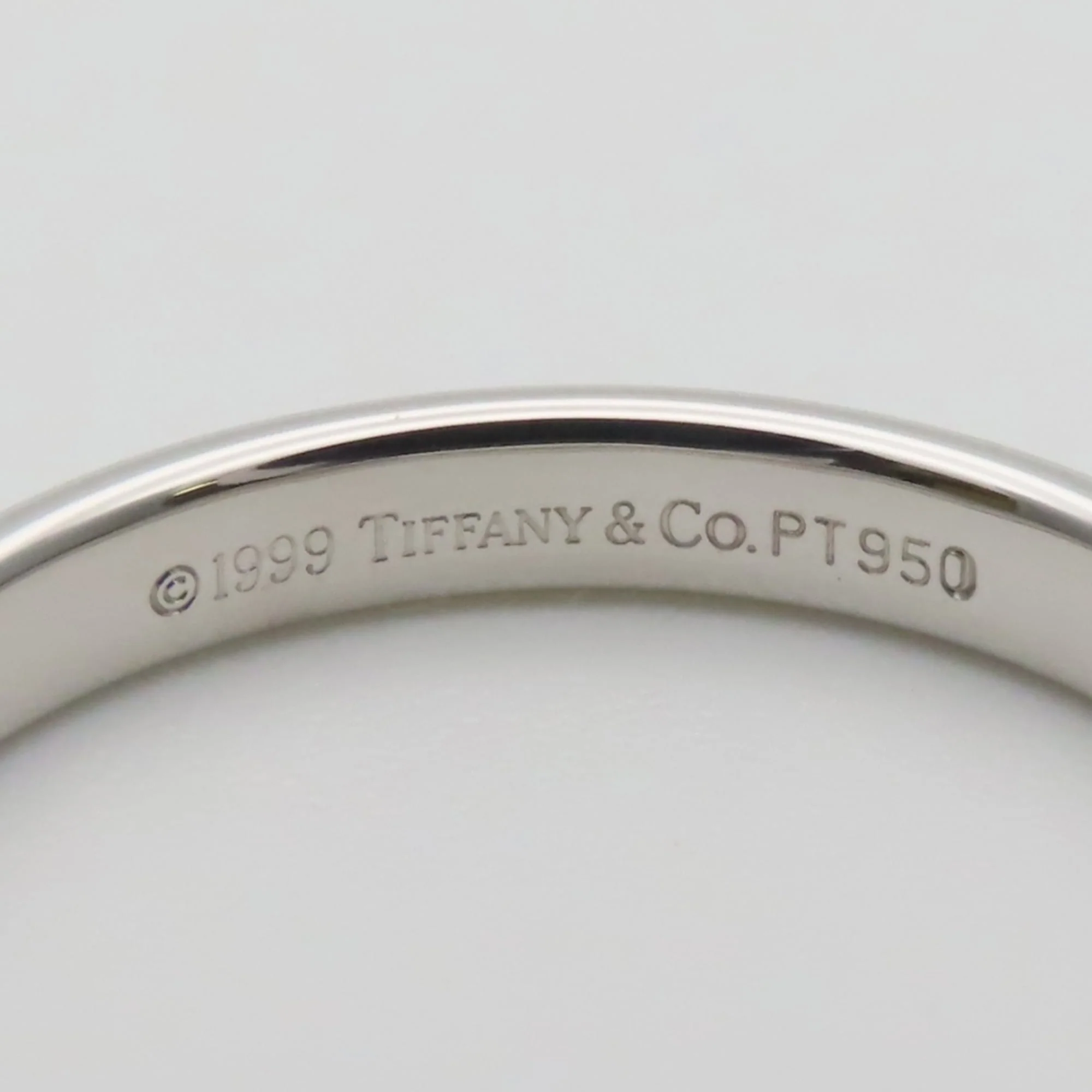 Classic Band Ring Platinum - Image 5
