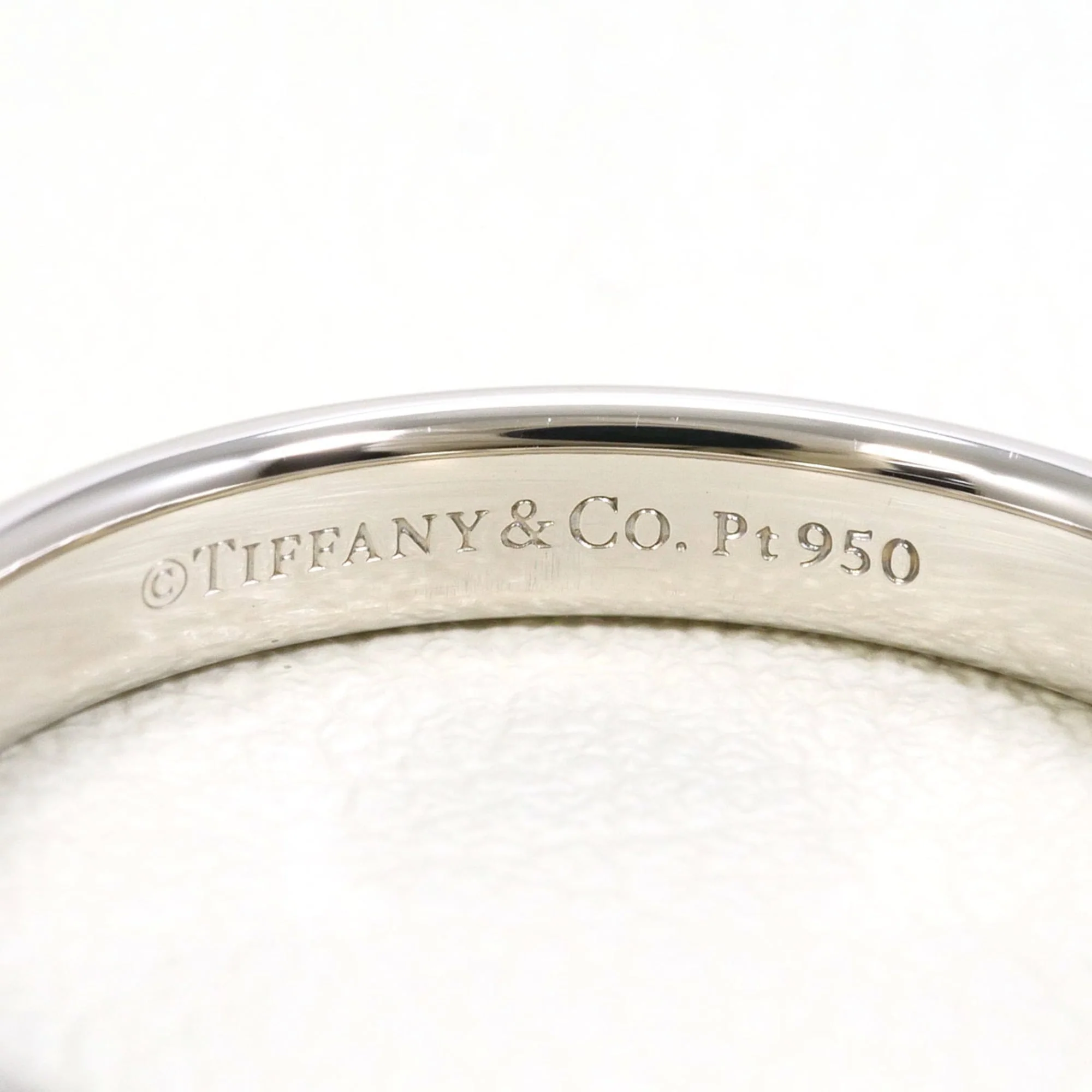 Classic Band Ring Platinum - Image 4
