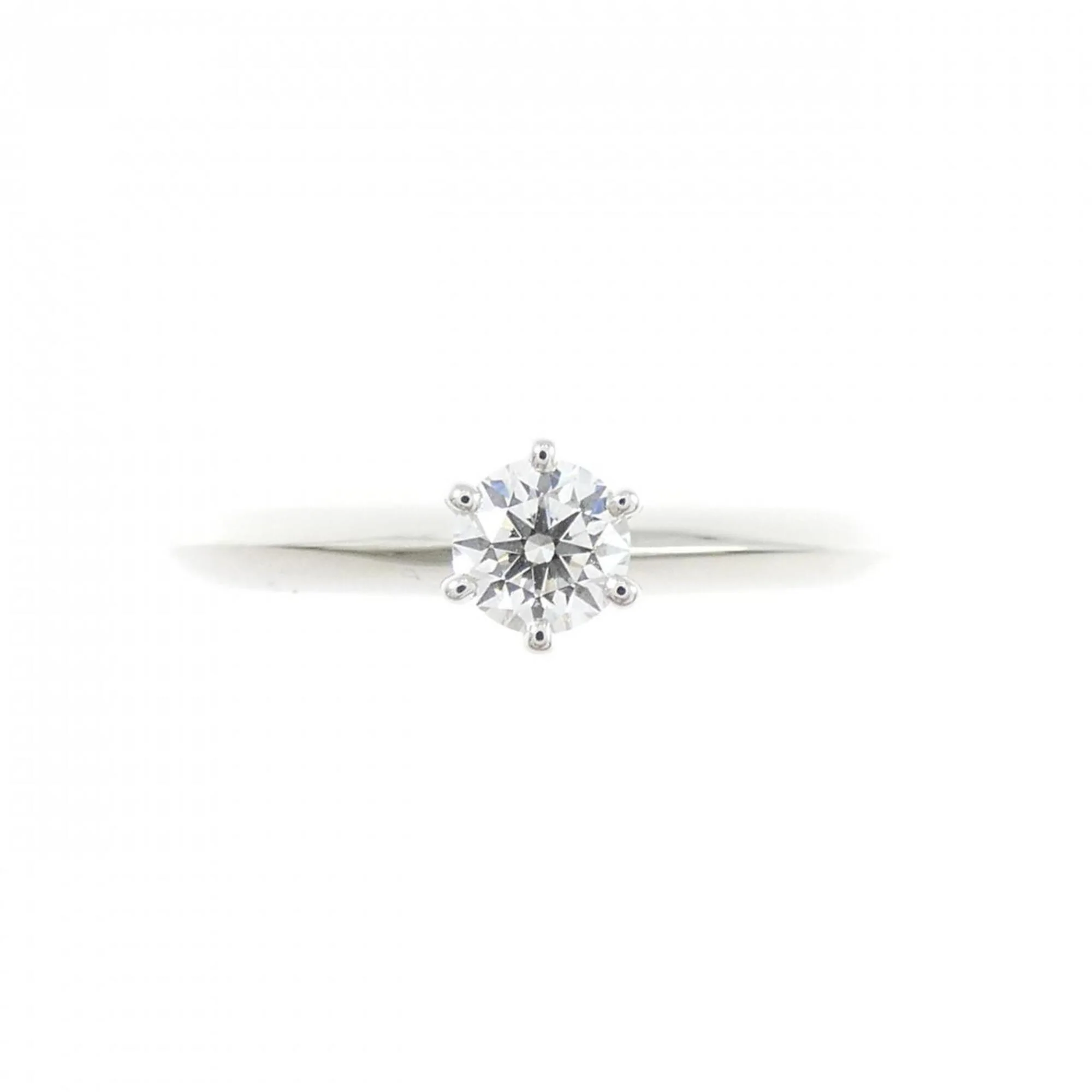 Classic Solitaire Ring Platinum with Diamond - Image 2