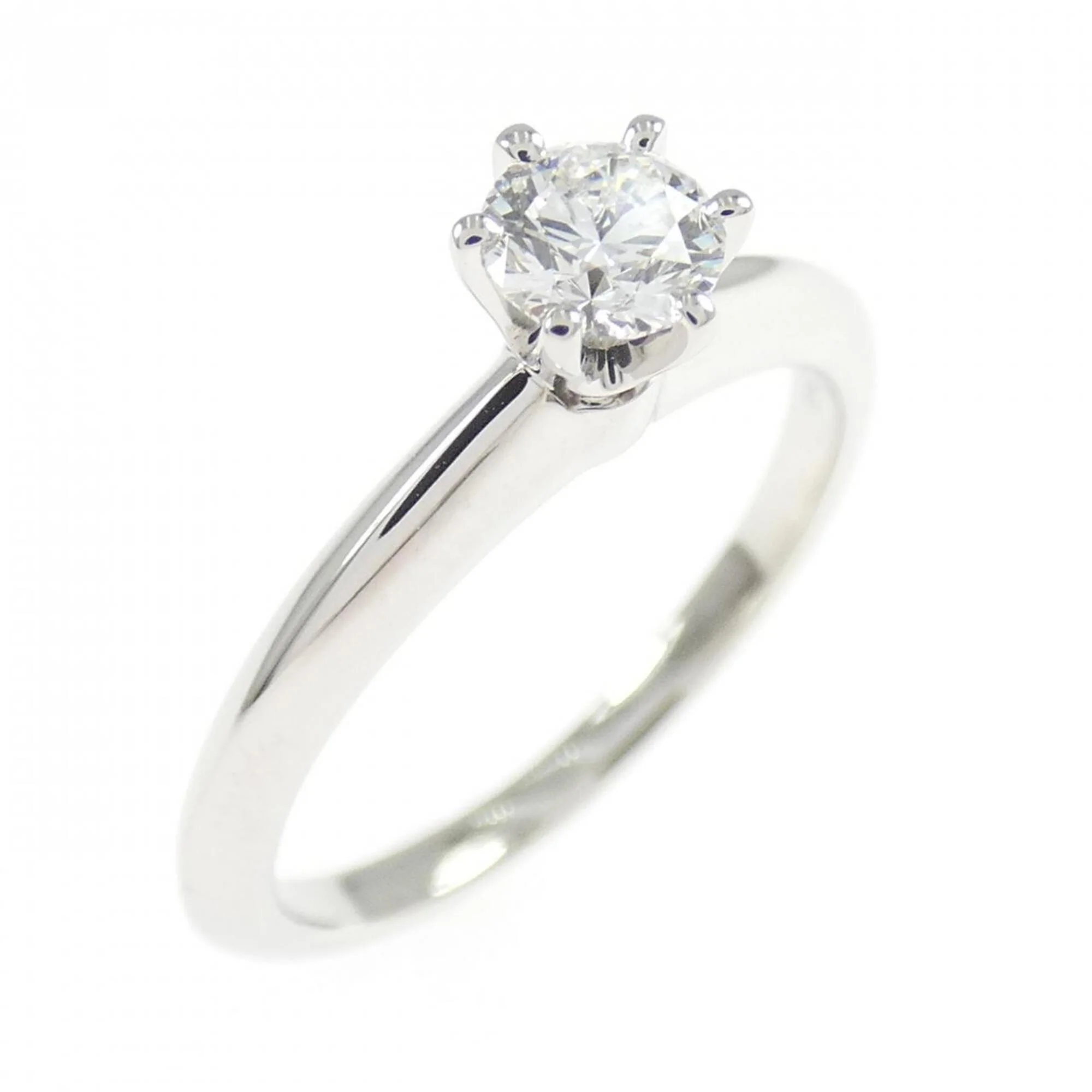 Classic Solitaire Ring Platinum with Diamond