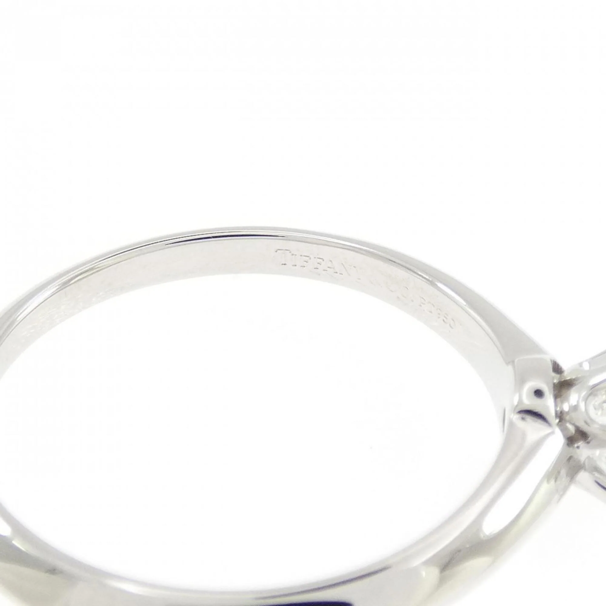 Classic Solitaire Ring Platinum with Diamond - Image 4