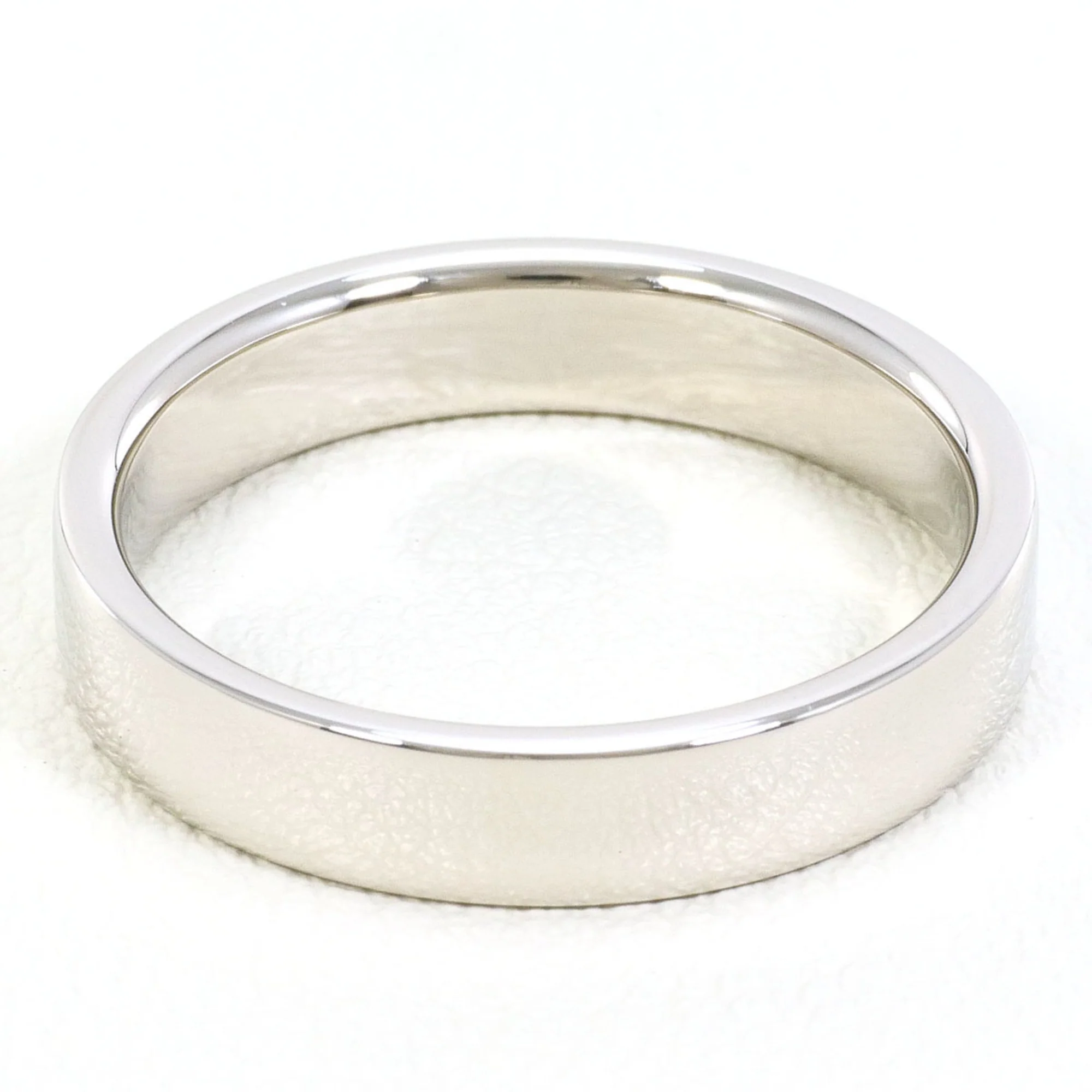 Curved Band Ring Platinum - Image 3