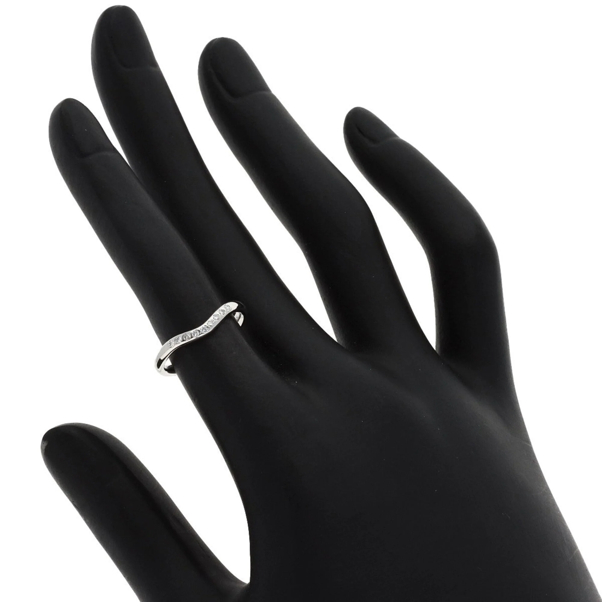 Curved Band Ring Platinum with Diamond - Image 7
