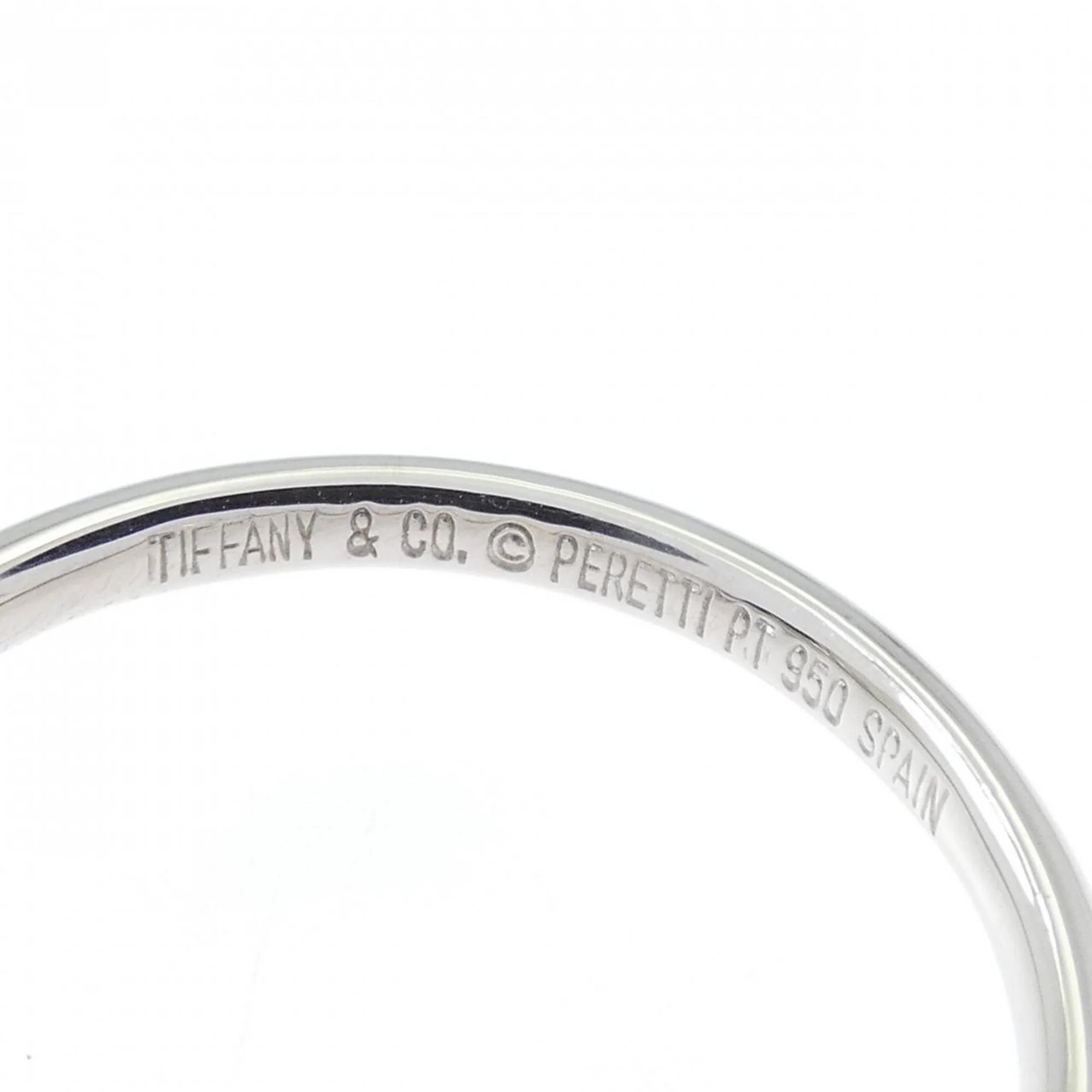 Curved Ring Platinum - Image 4