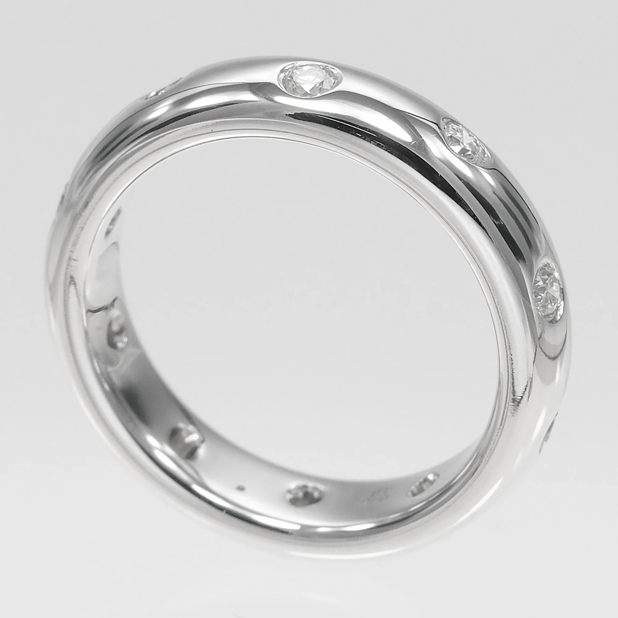 Dots Ring Platinum with Diamond - Image 3