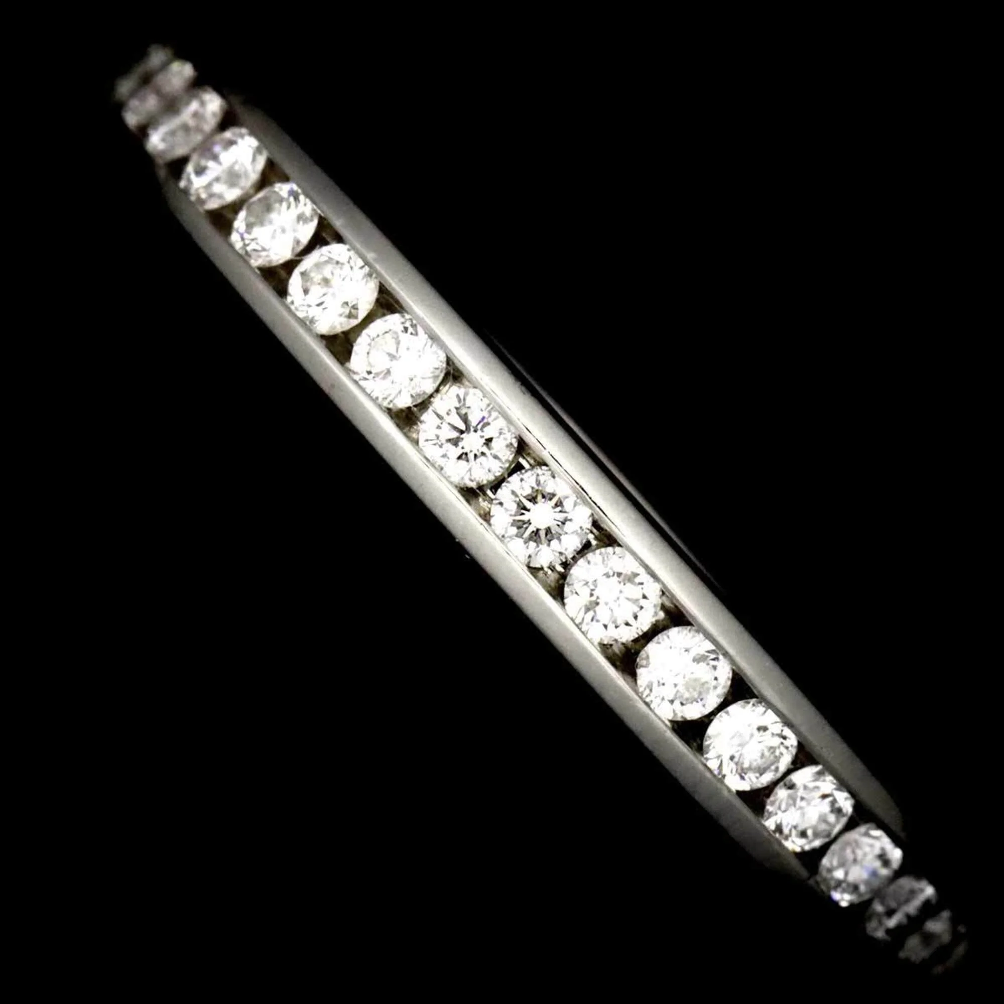 Full Circle Ring Platinum with Diamonds - Image 5