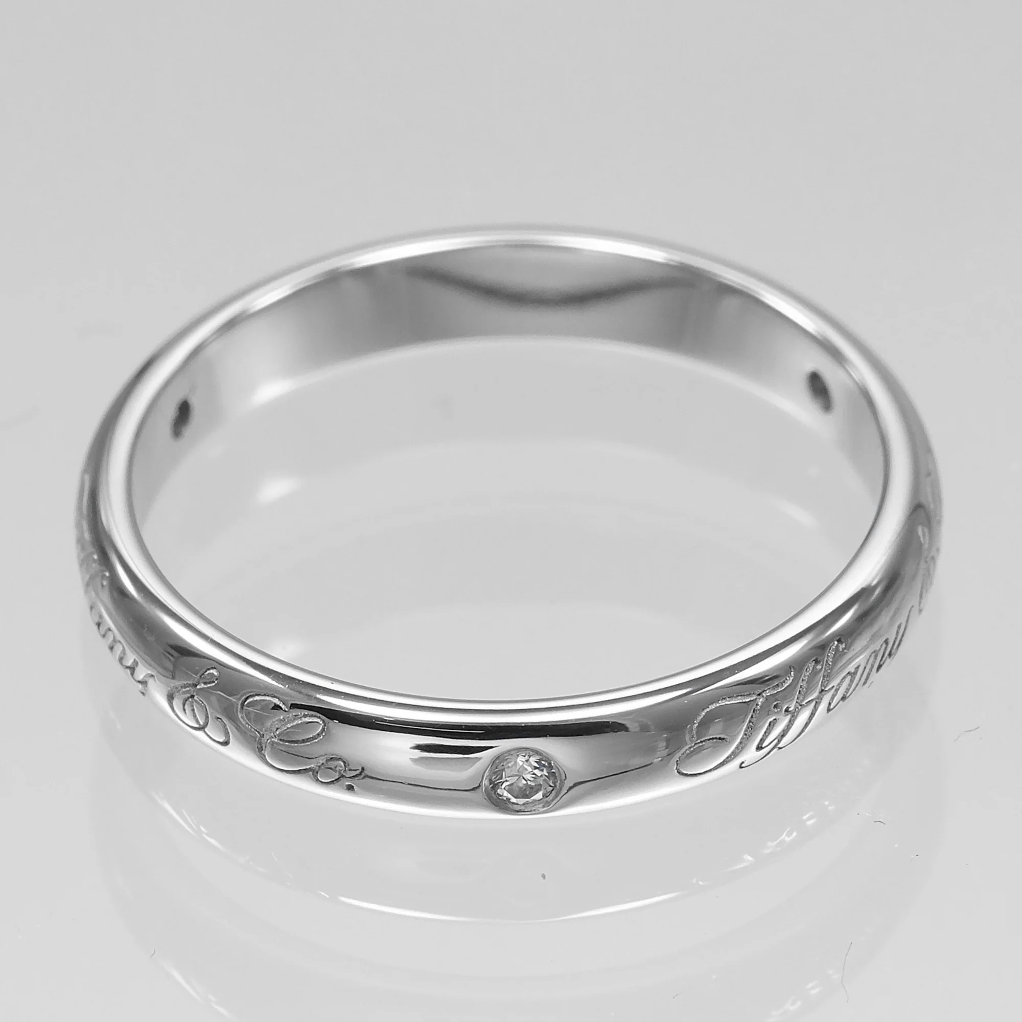 Lucida Ring Platinum with Diamond - Image 6