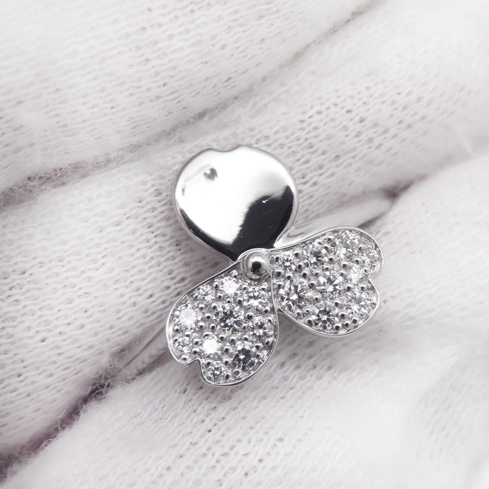 Paper Flower Ring Platinum with Diamond - Image 5