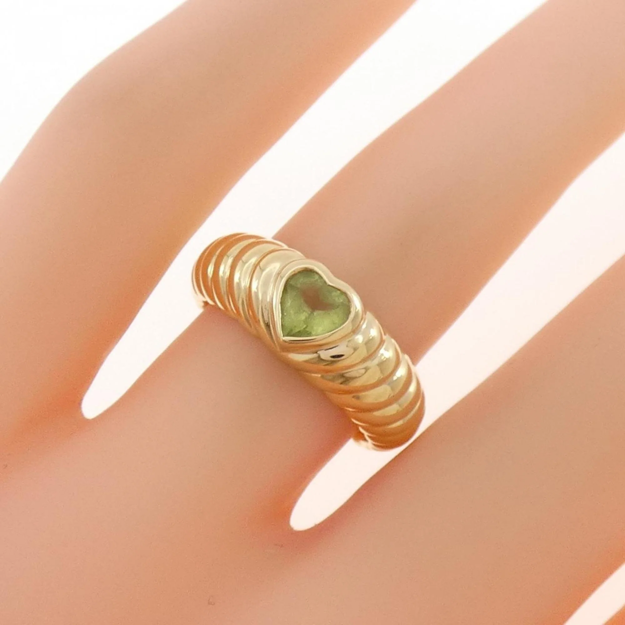 Ring 18K Yellow Gold with Peridot - Image 5