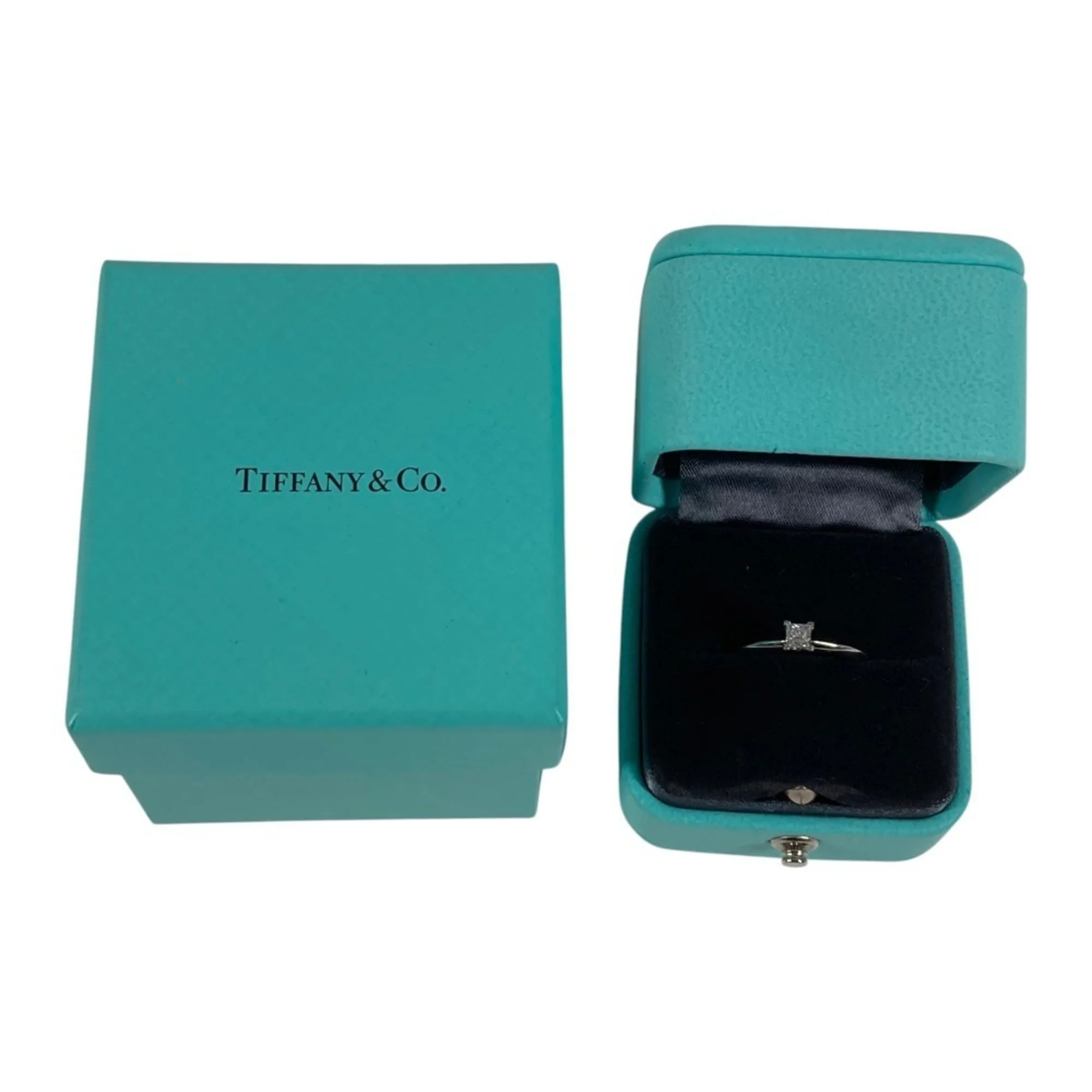 Ring Platinum with Diamond - Image 9