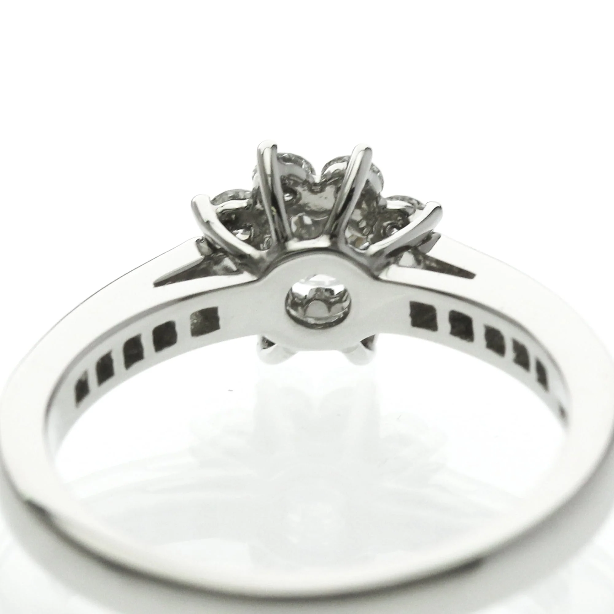 Ring Platinum With Diamond - Image 7