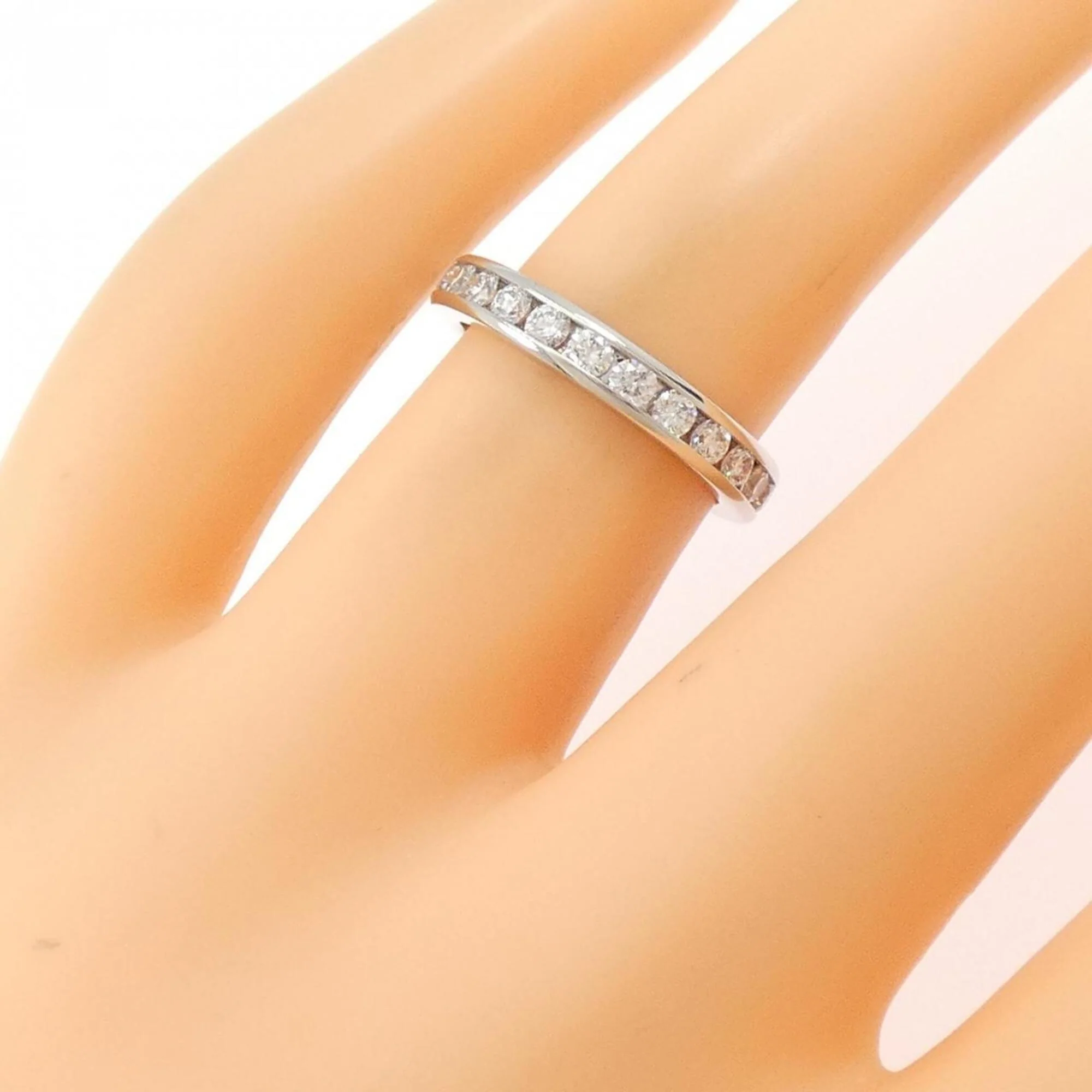 Ring Platinum With Diamond - Image 4