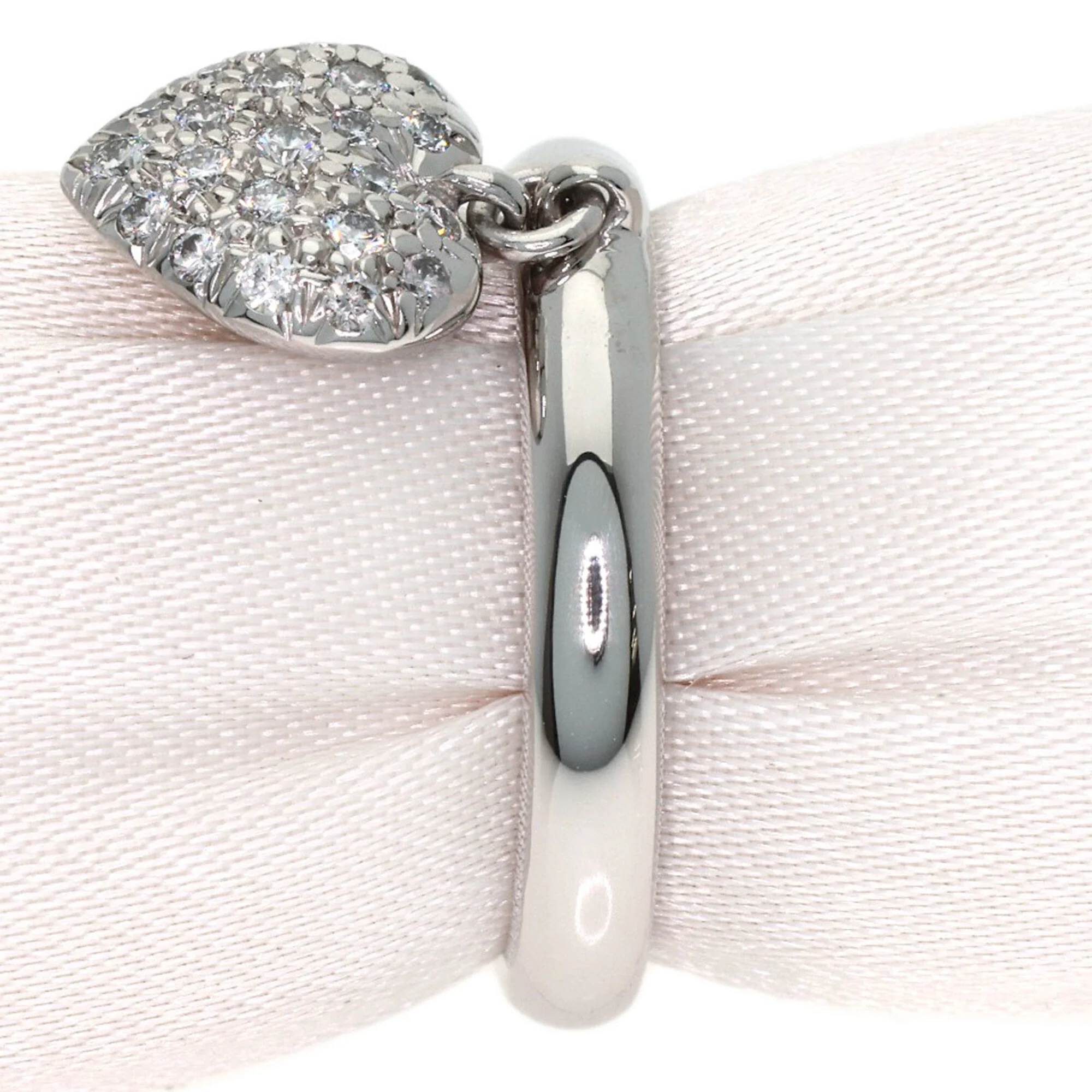 Sentimental Heart Diamond Ring Platinum - Image 3