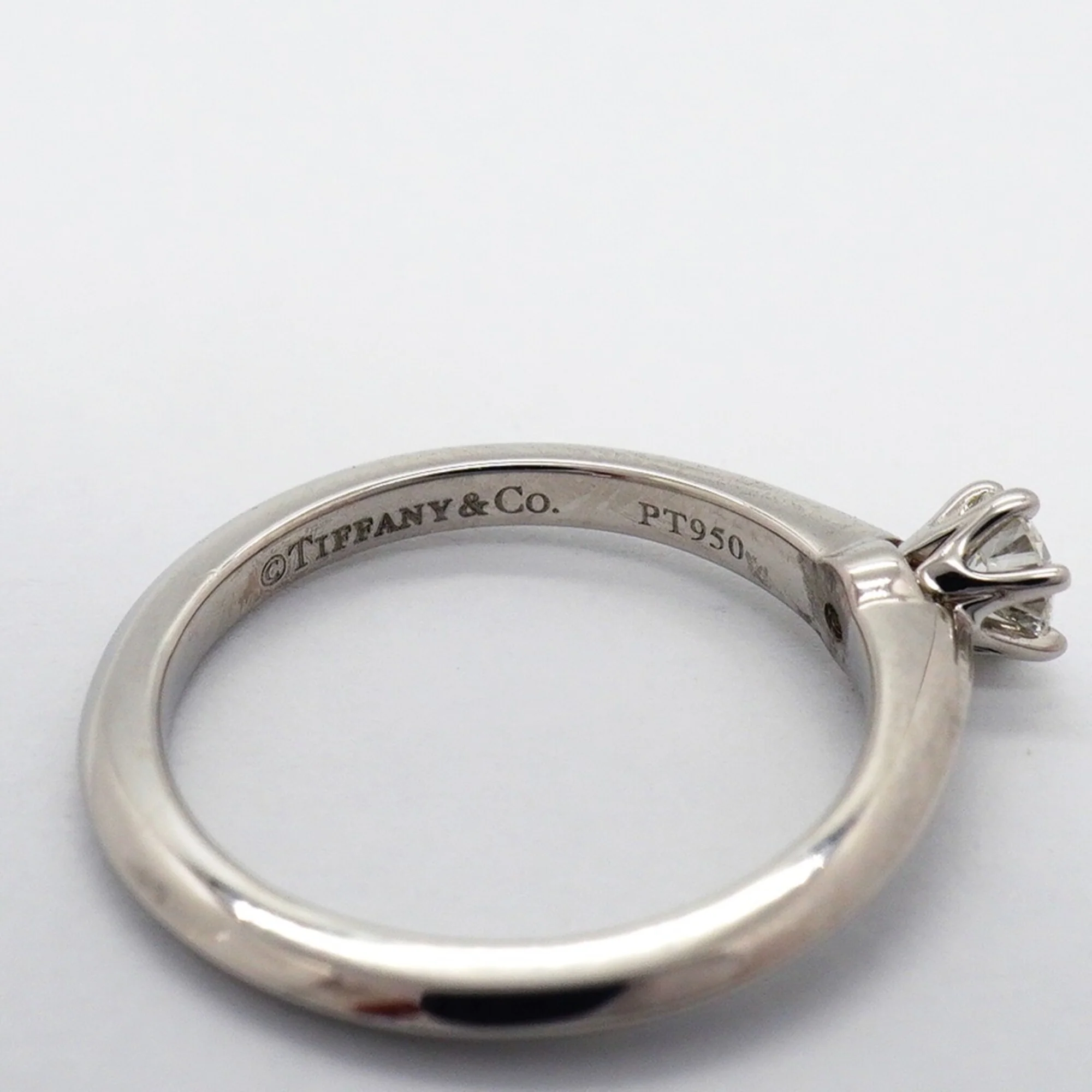 Solitaire Ring Platinum with Diamond - Image 4