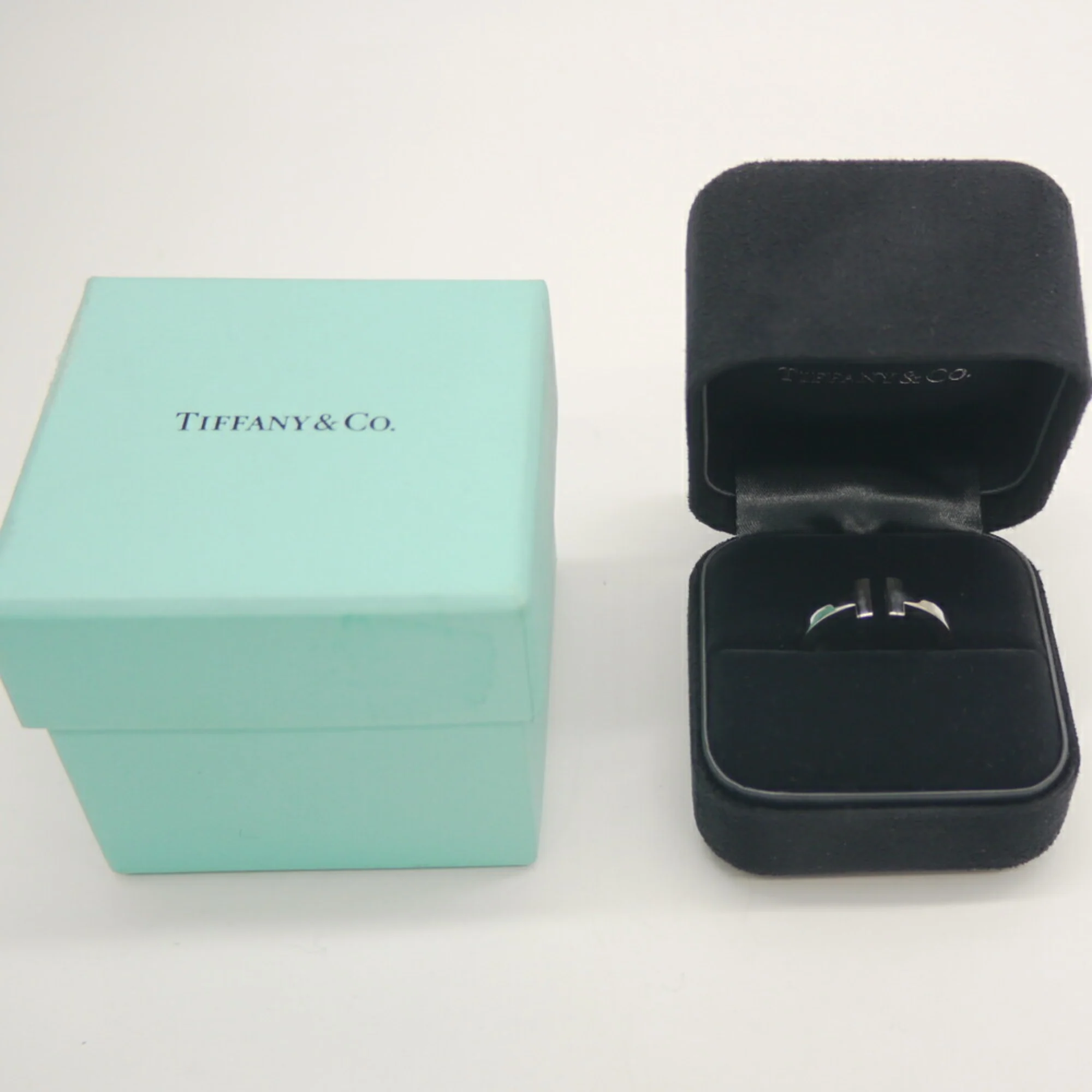 T Square Ring 18K White Gold - Image 7