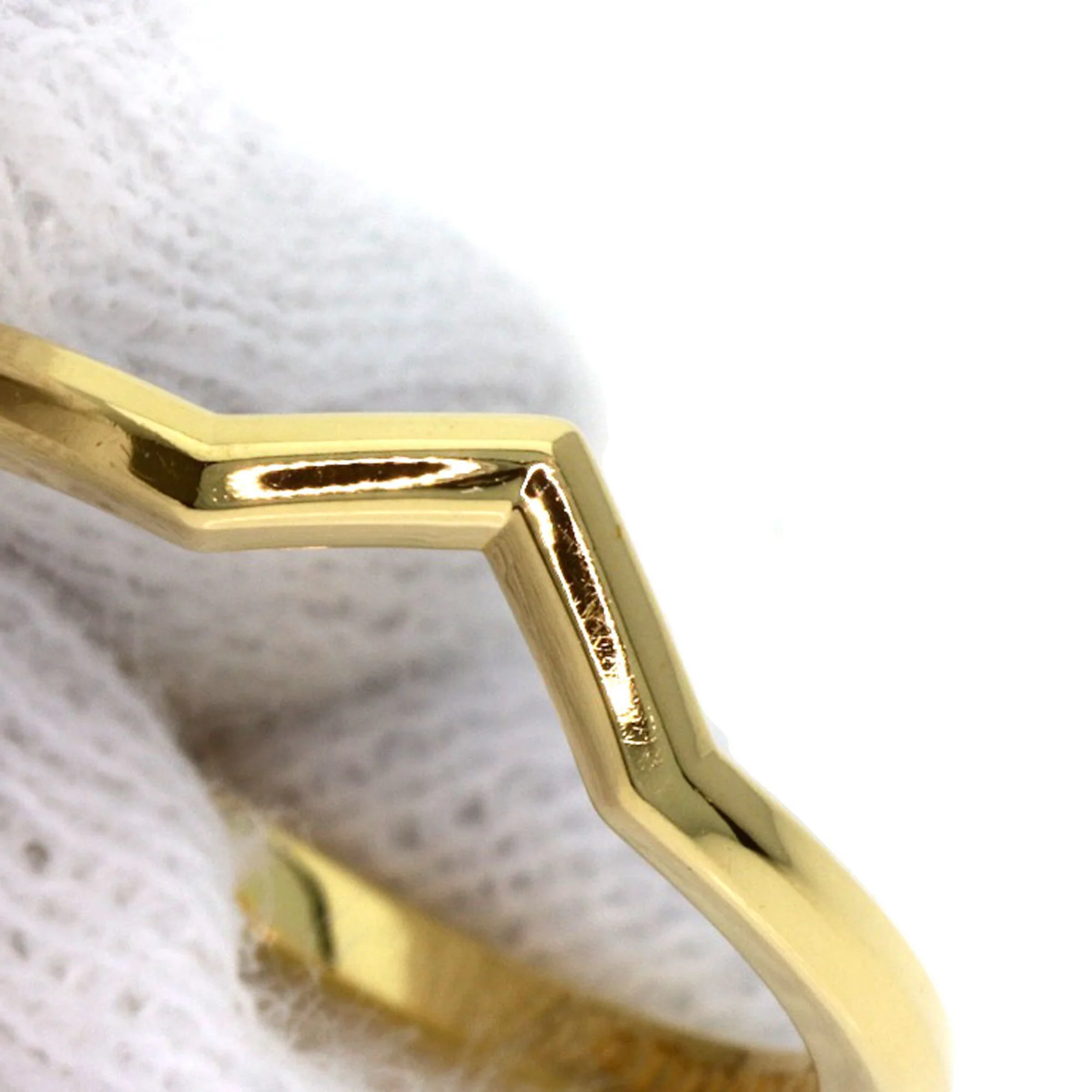 V-Band Ring 18K Yellow Gold - Image 8