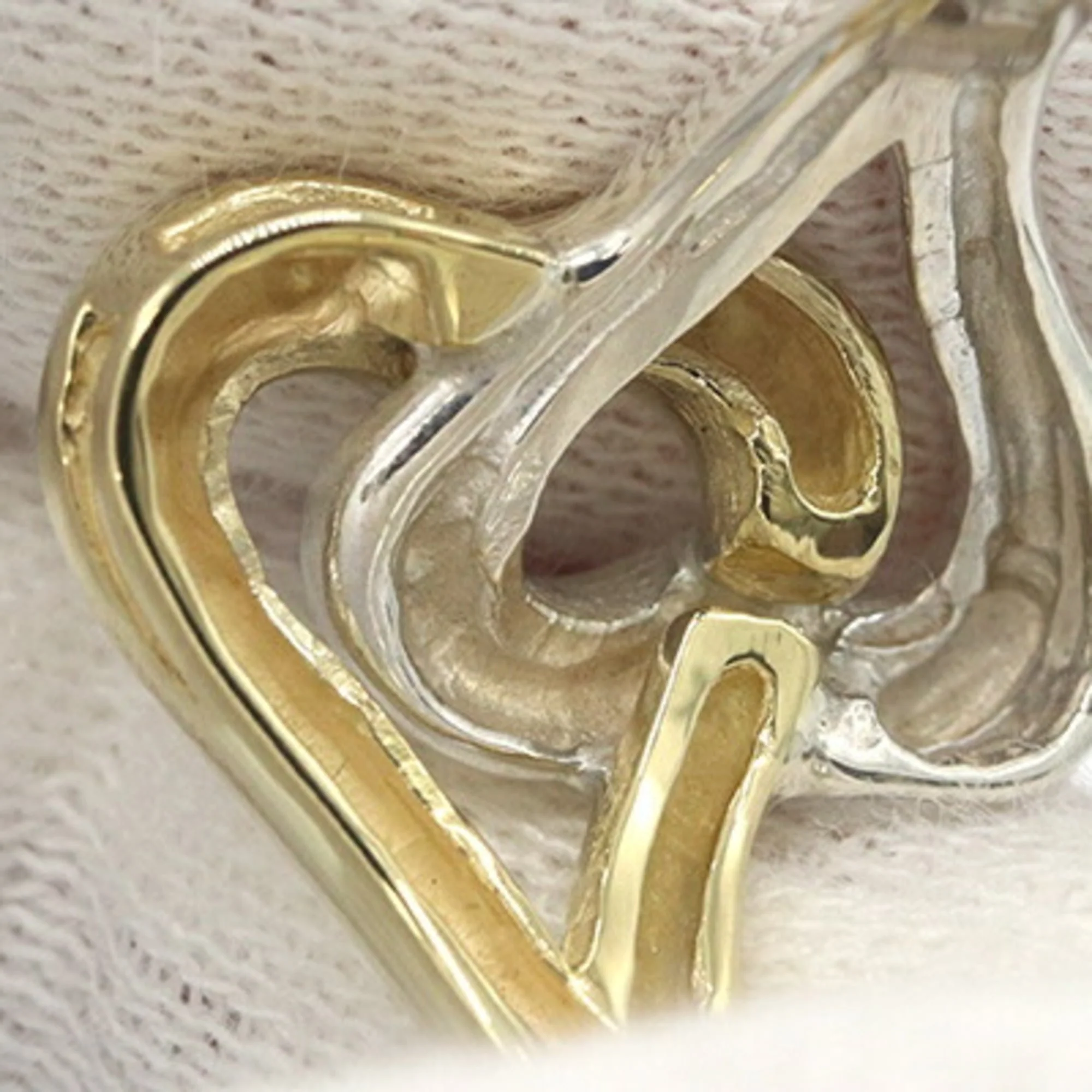 Vintage Heart Ring Sterling Silver and 18K Yellow Gold - Image 5