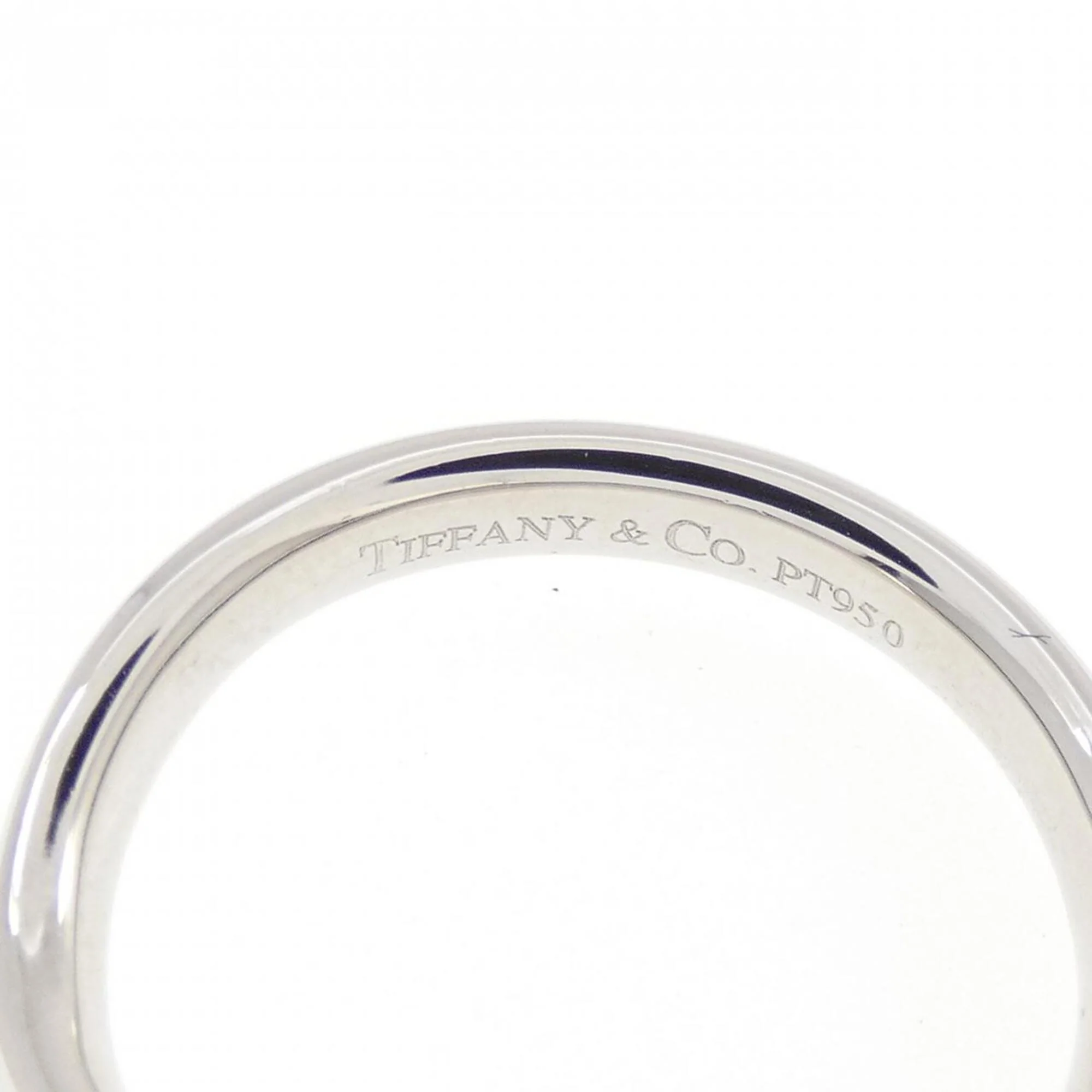 Wide Curved Ring Platinum - Image 4