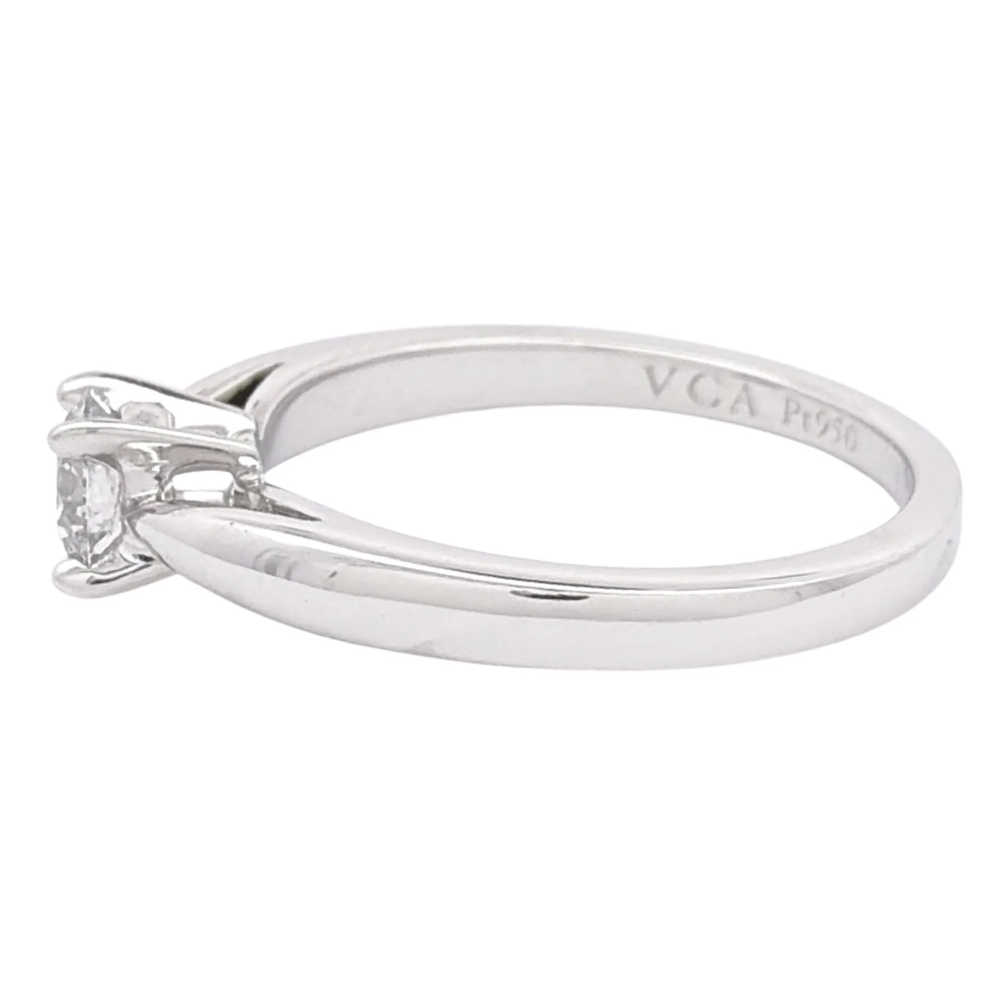 Bonheur Solitaire Ring Platinum with Diamond - Image 3