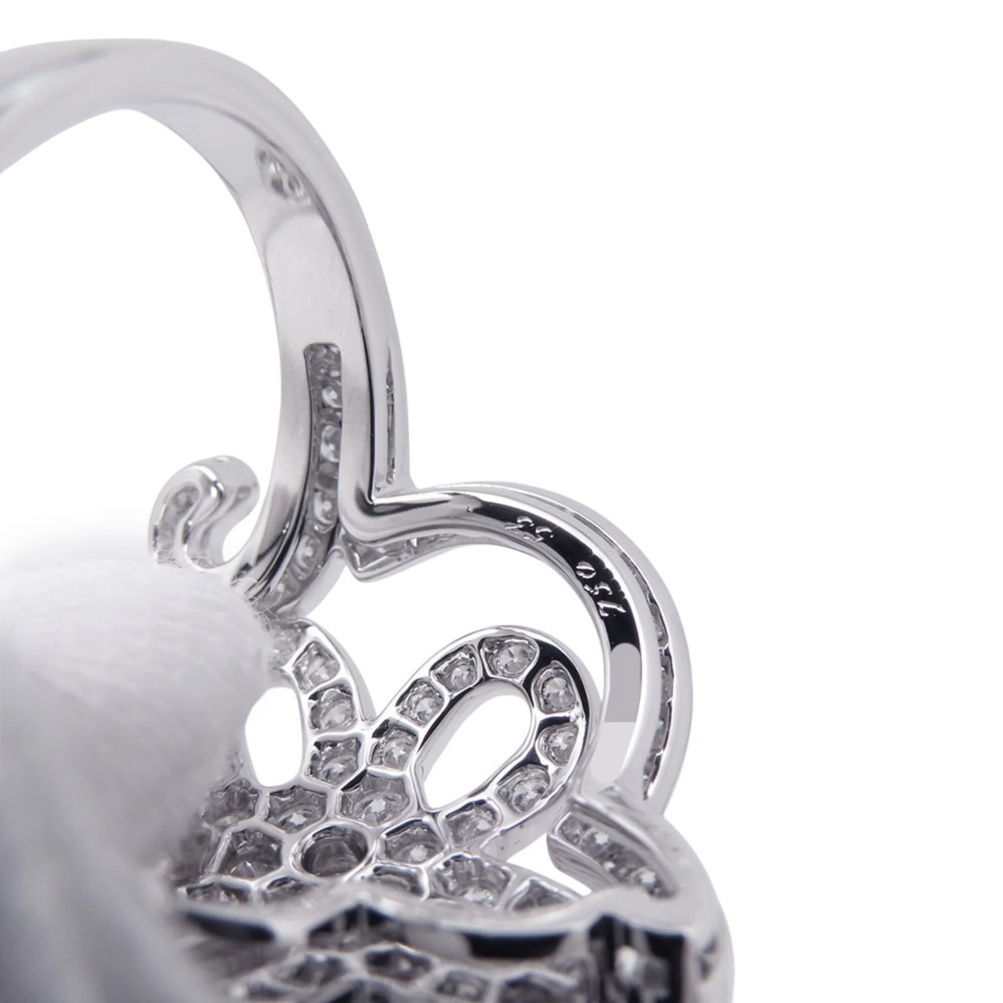 Dentelle Ring 18K White Gold with Diamond - Image 7