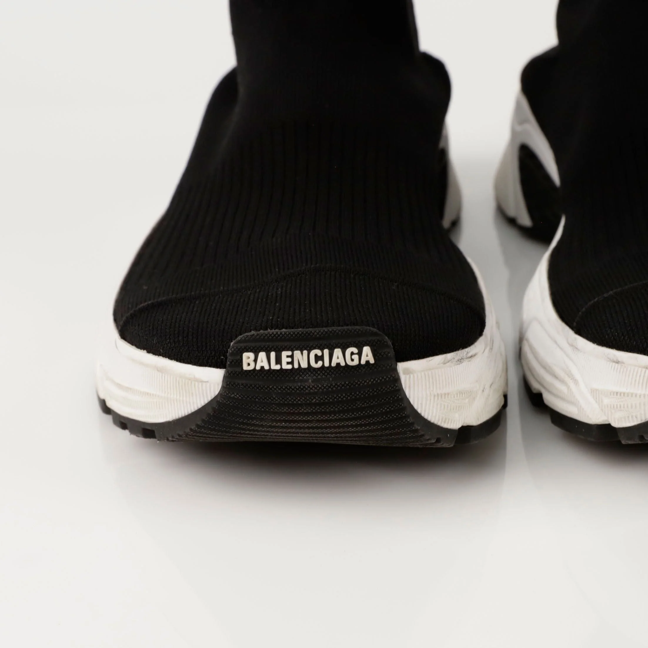 Men's Speedrunner Sneakers - Image 10