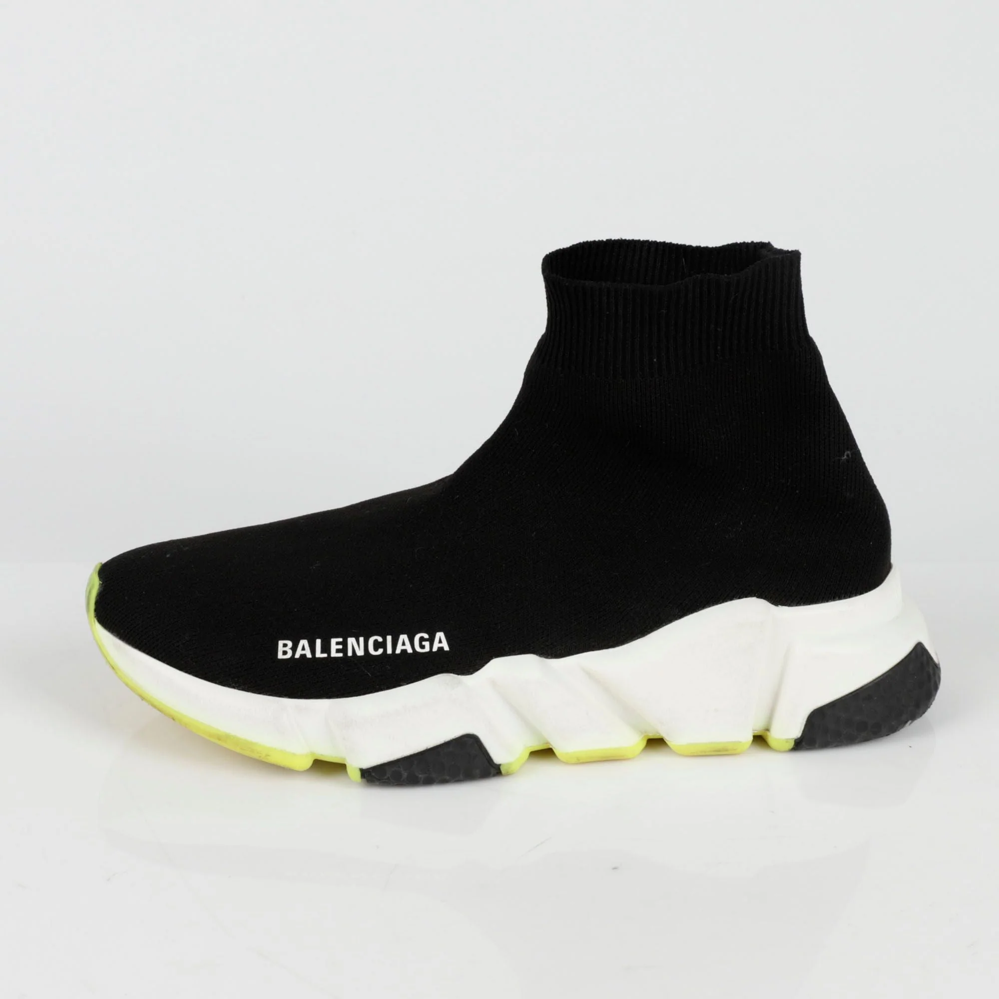 Women's Speedrunner Sneakers - Image 4