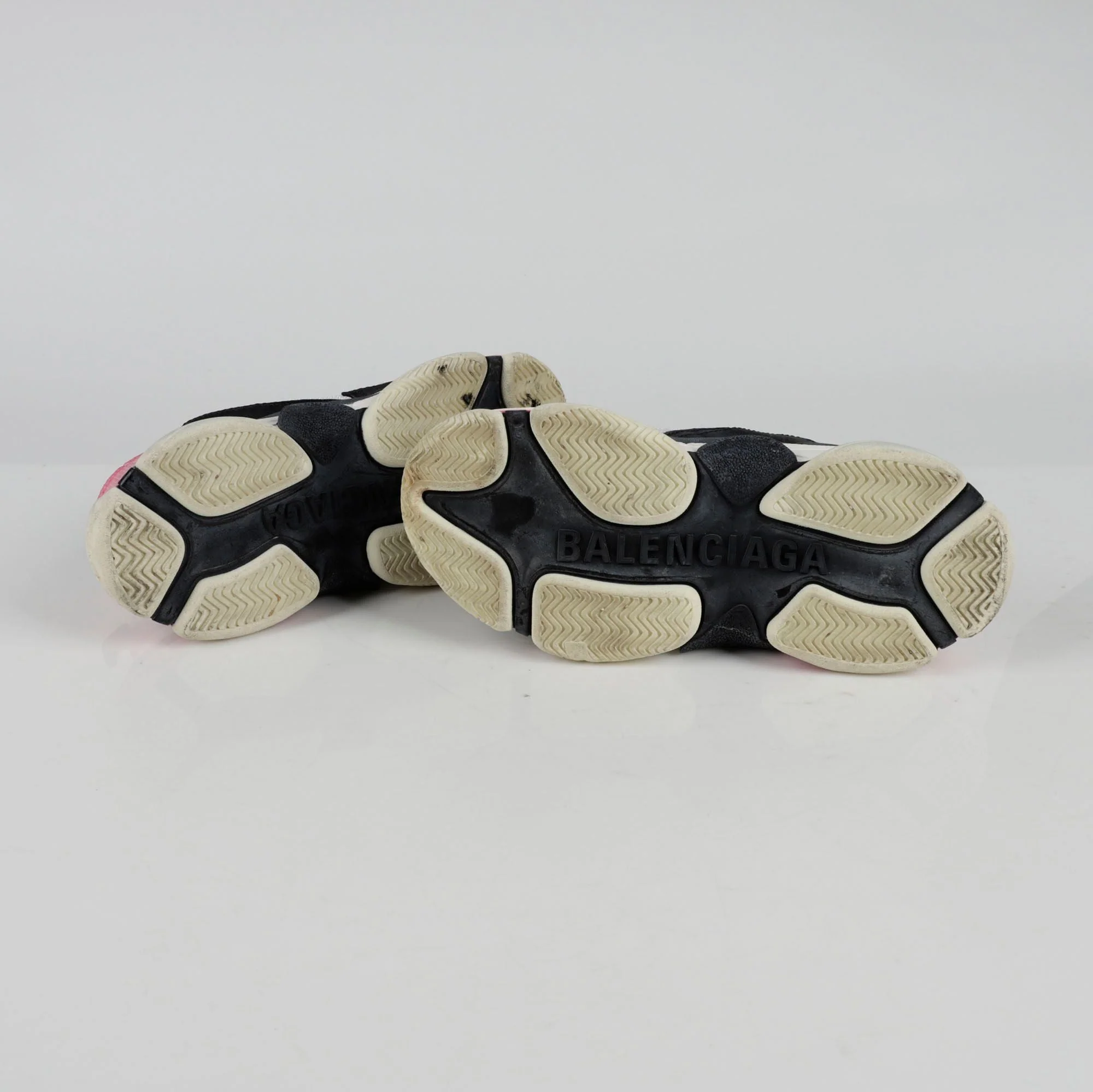 Women's Triple Sneakers Size - Image 8