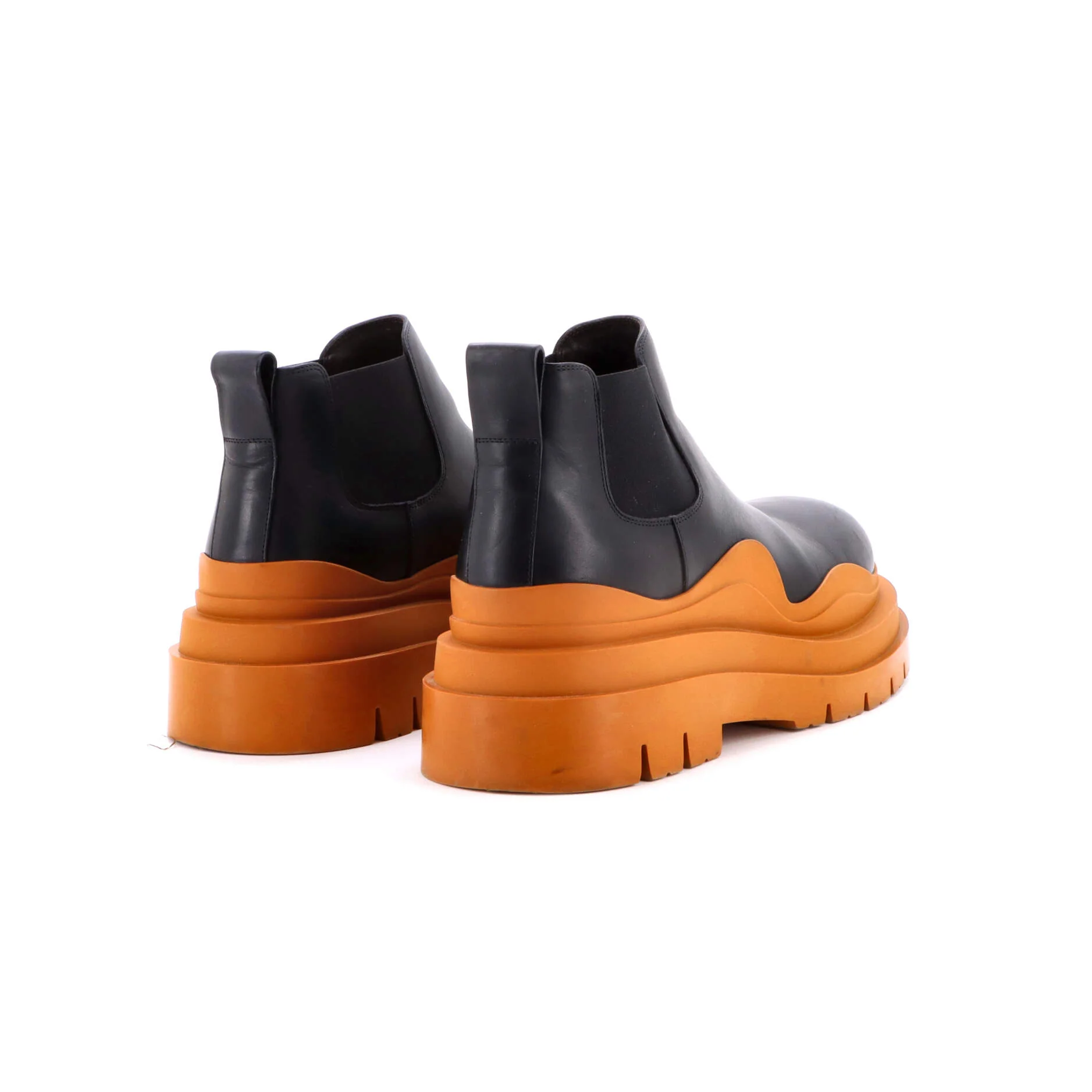 Men's Tire Short Chelsea Boots Leather and Rubber - Image 3