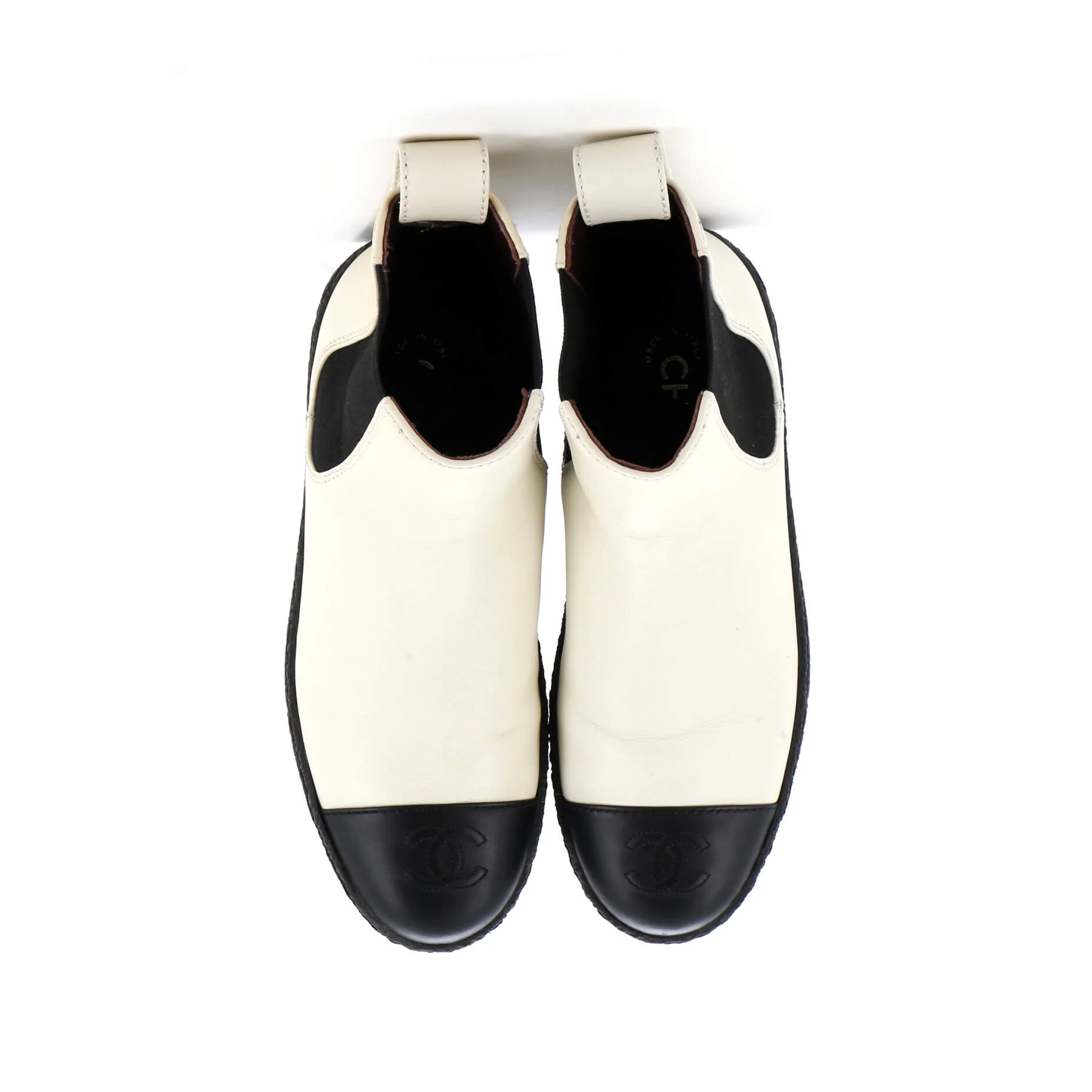 Women's CC Turnlock Cap Toe Chelsea Boots Leather - Image 2