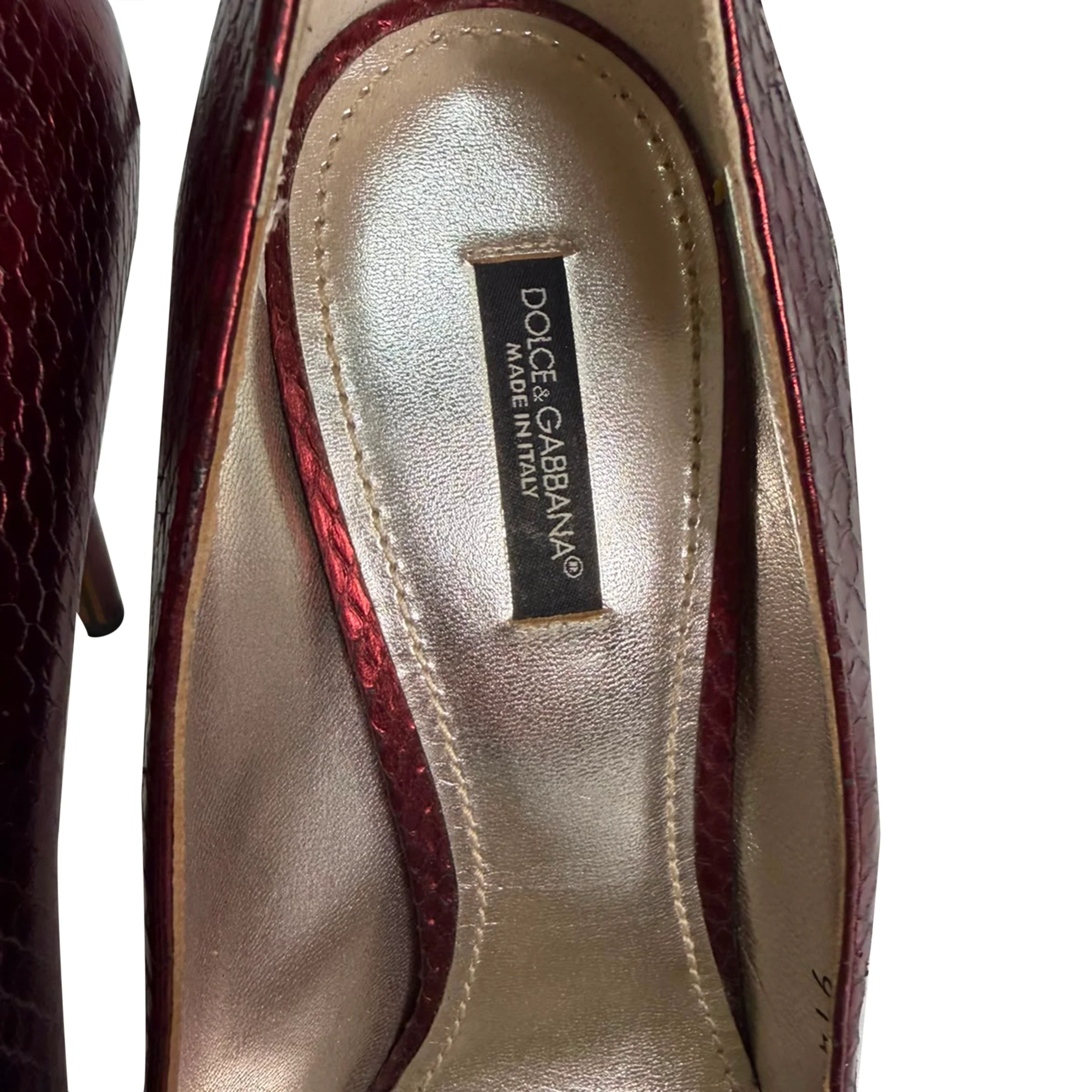 Women's Dolce & Gabbana Embossed Pumps in Red Leather - Image 9
