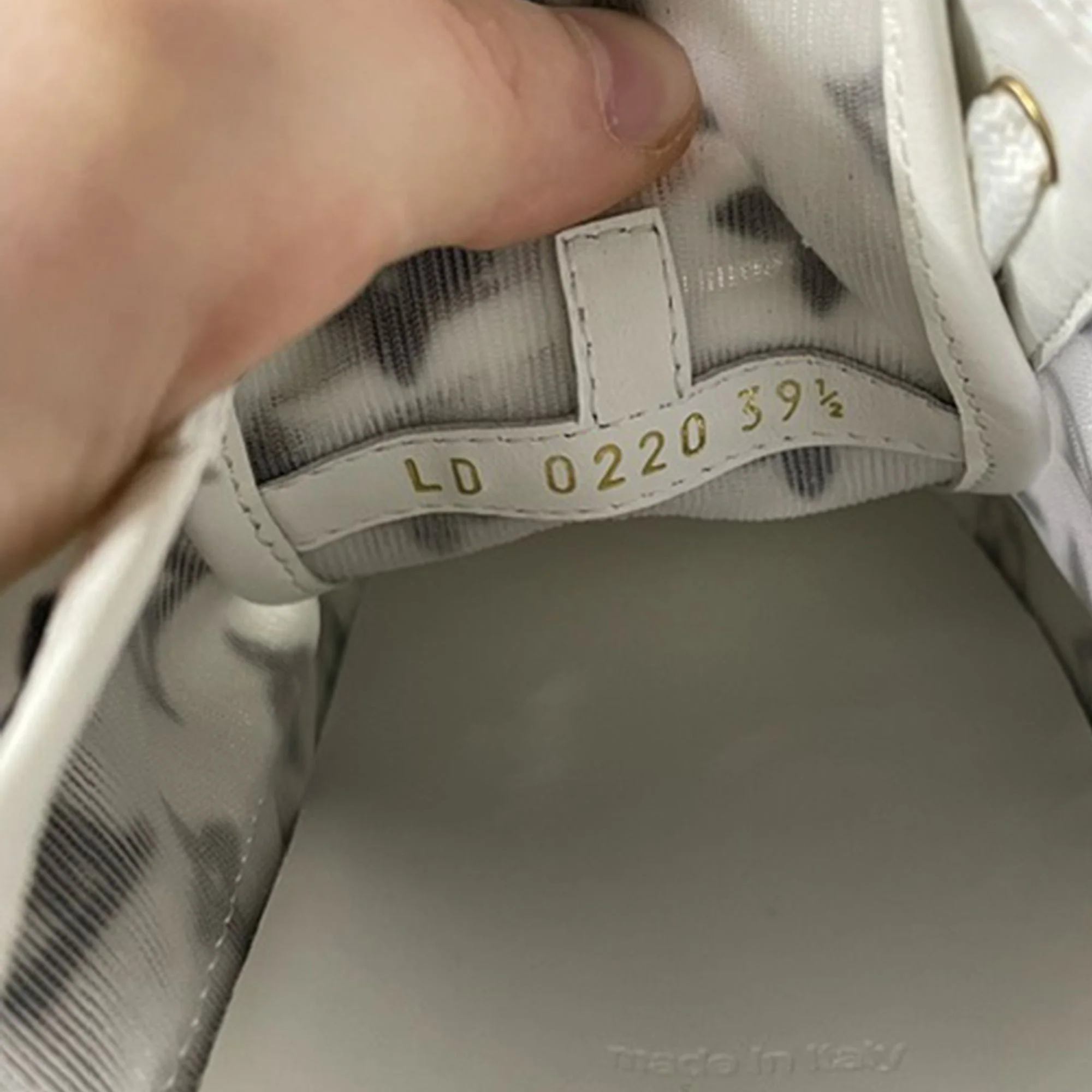 Women's Louis Vuitton Monogram Mesh Accent Low-Top Sneakers in White Leather - Image 7