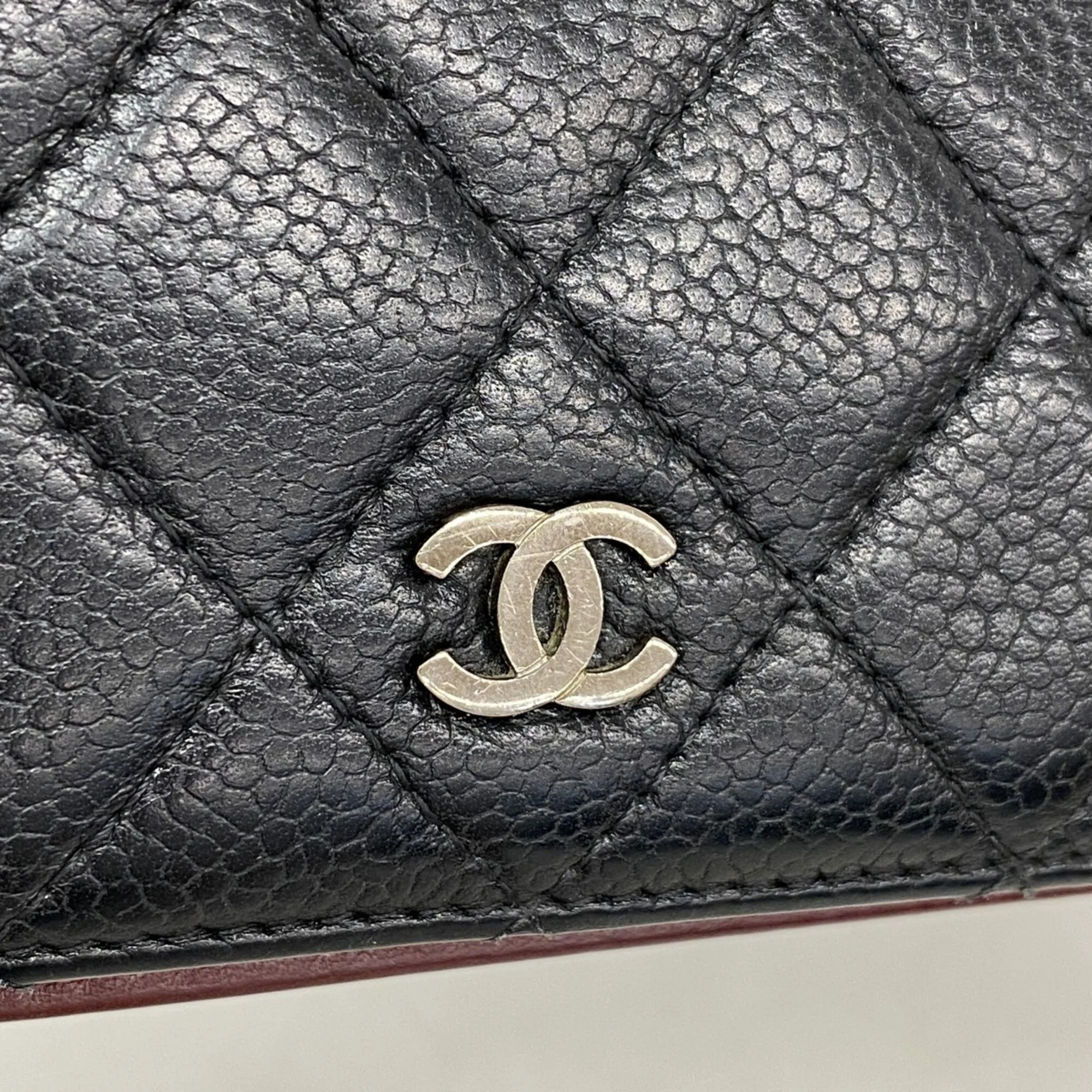 L-Yen Wallet Quilted Caviar - Image 7